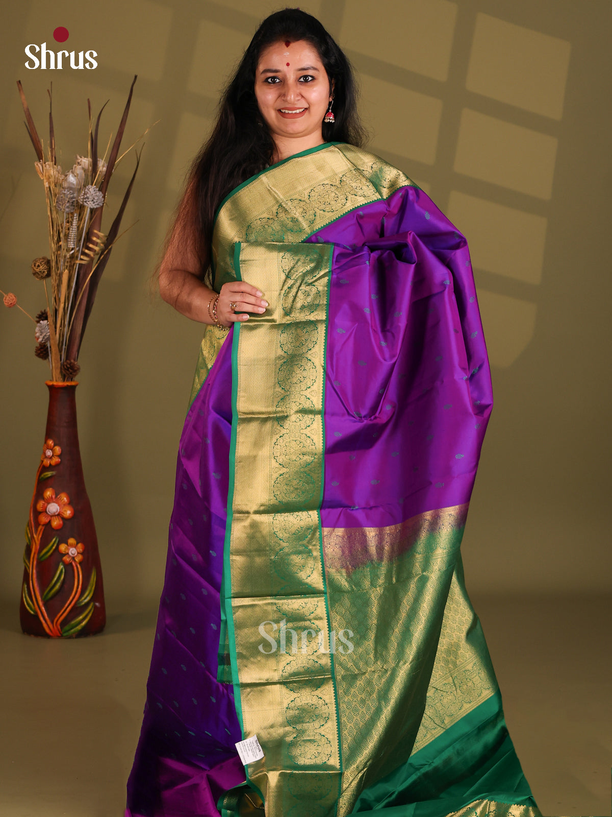Violet and green Kanchipuram silk (HR) Saree with rih traditional zari border-1