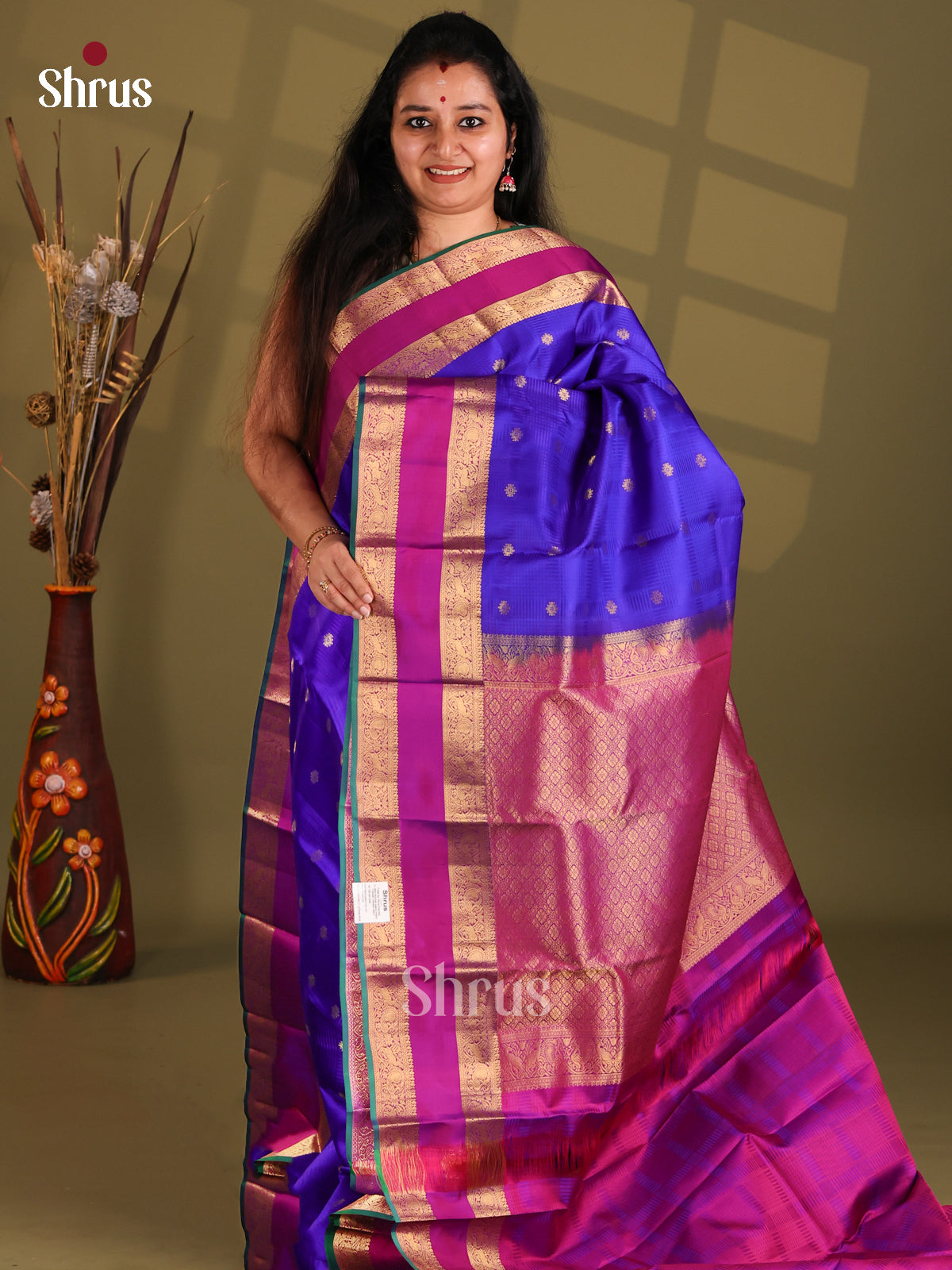 Blue and purple Kanchipuram silk (HR) Saree with rettaipet zari border