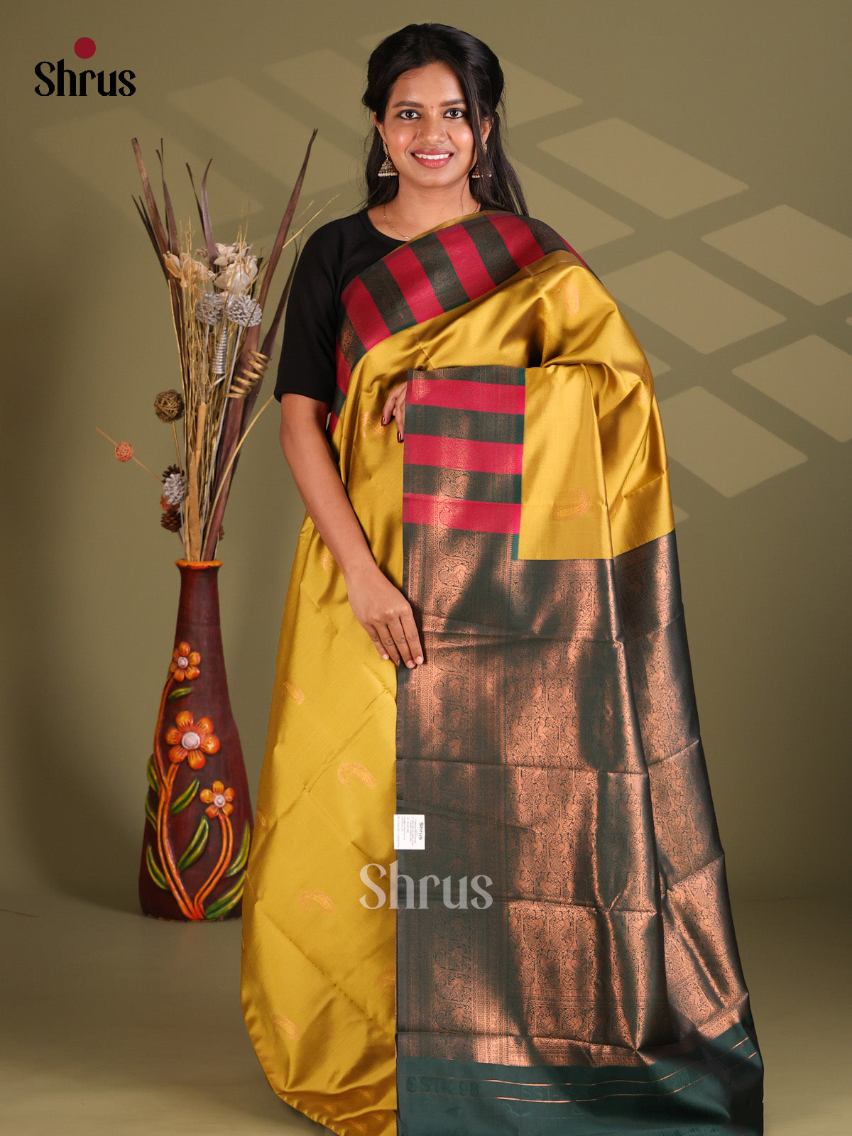 Mathulir Green & Green - Semi Softsilk Saree