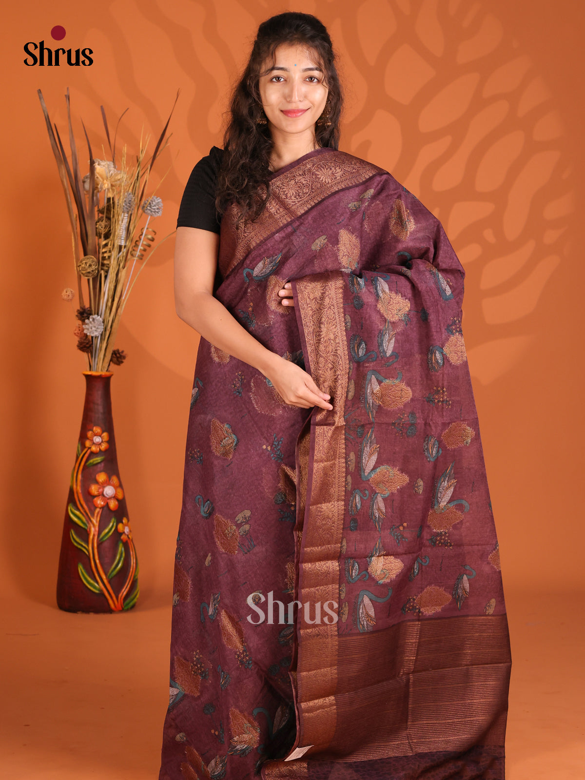 Maroon - Semi Linen printed Saree - Shop on Shrus.com