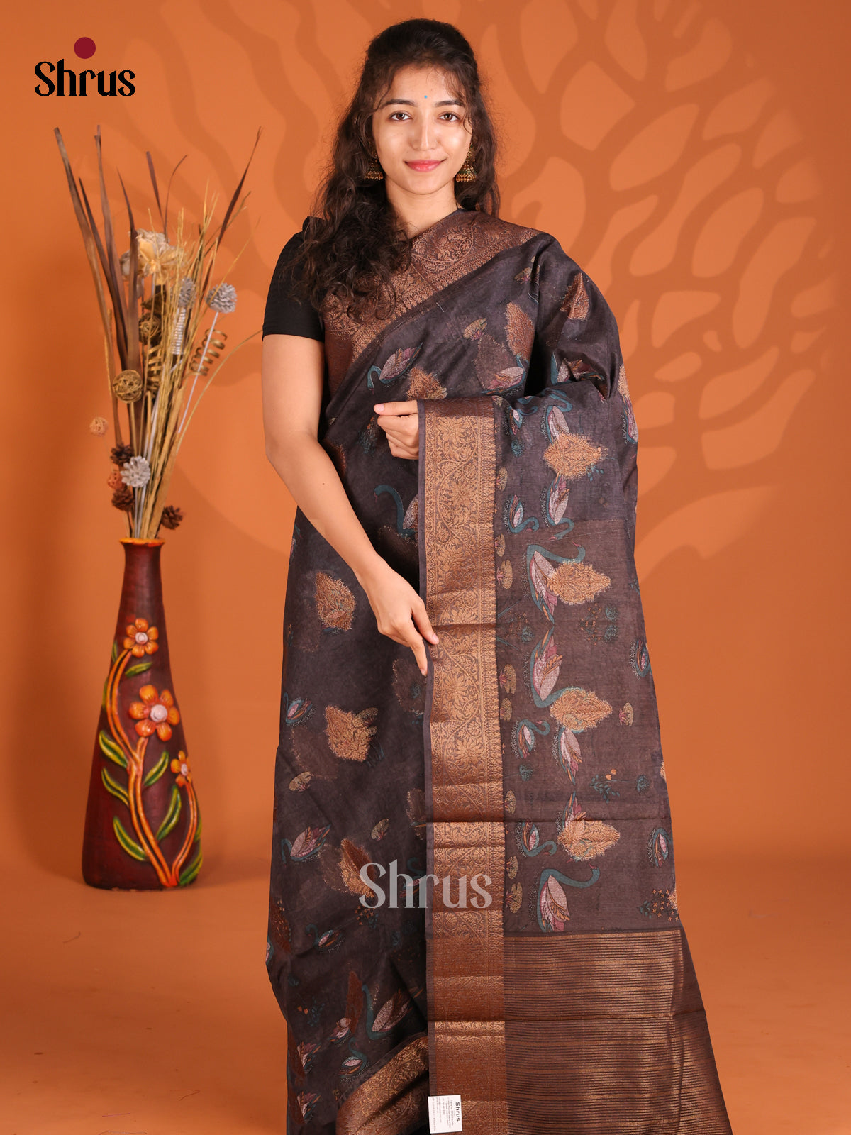 Black - Semi Linen printed Saree - Shop on Shrus.com