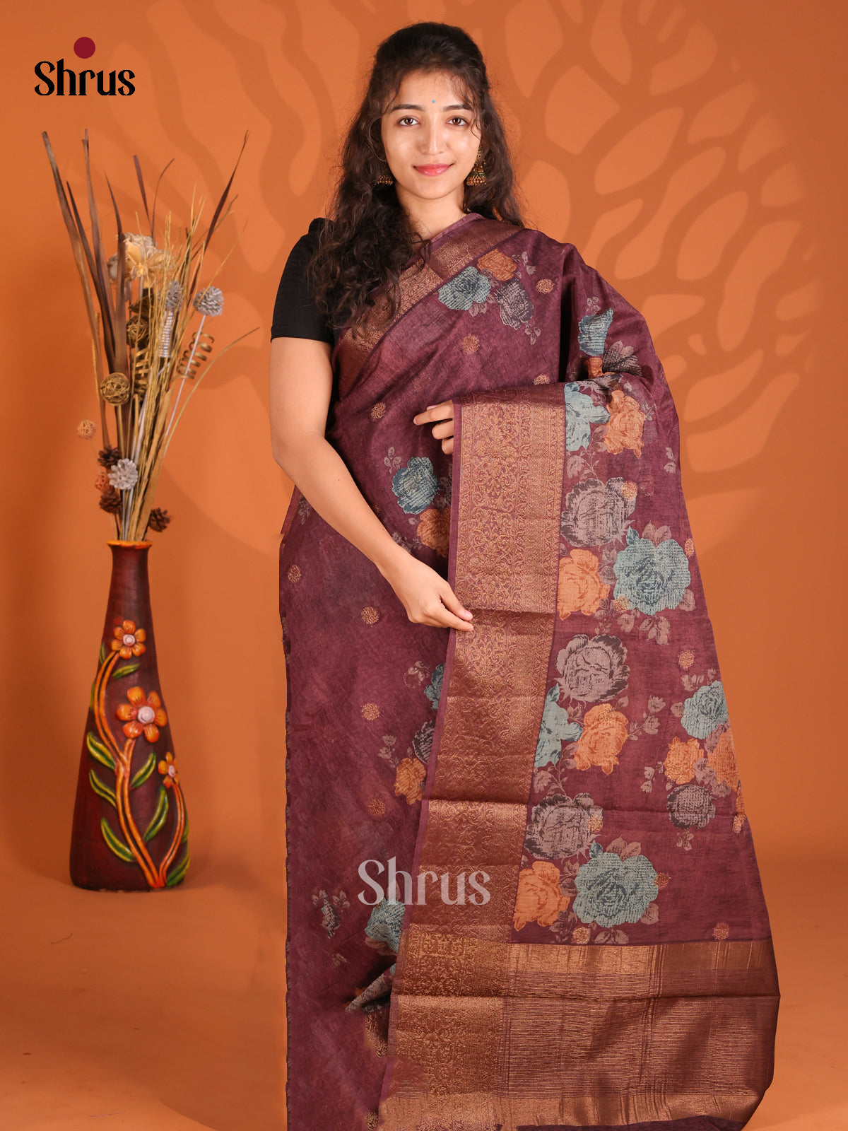 Maroon - Semi Linen printed Saree - Shop on Shrus.com