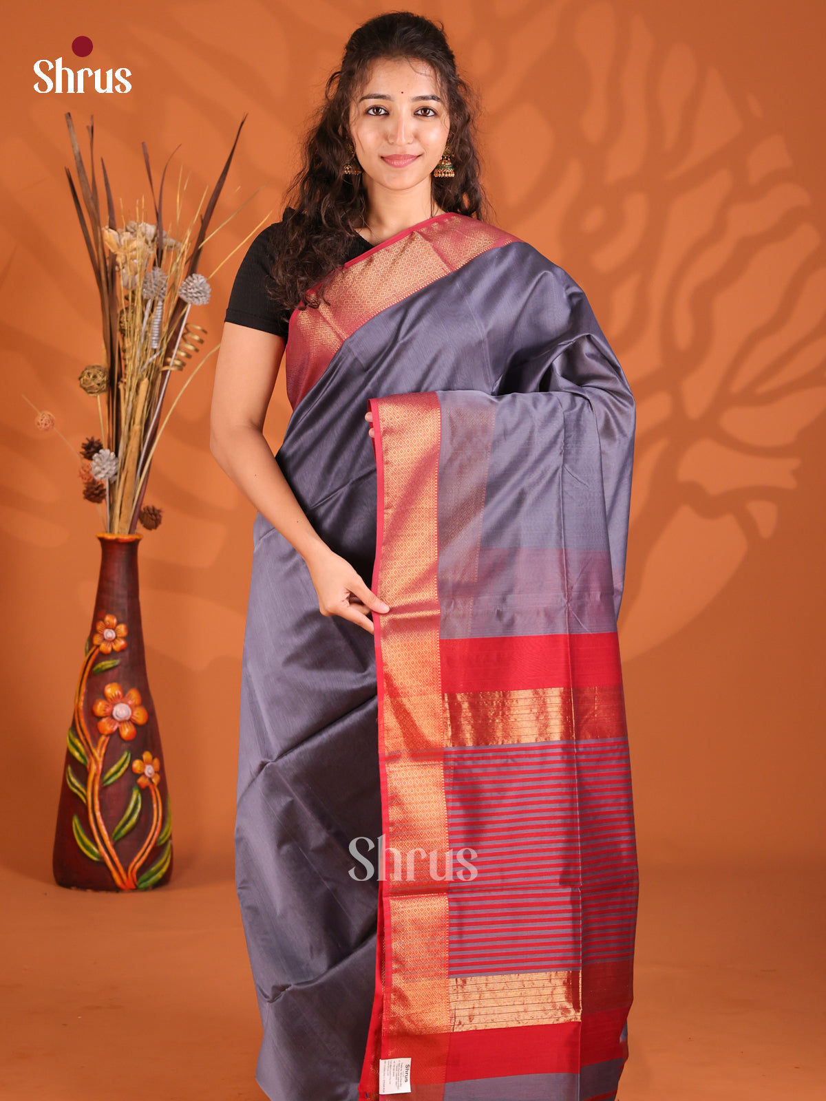 Grey & Red - Maheshwari silkcotton Saree