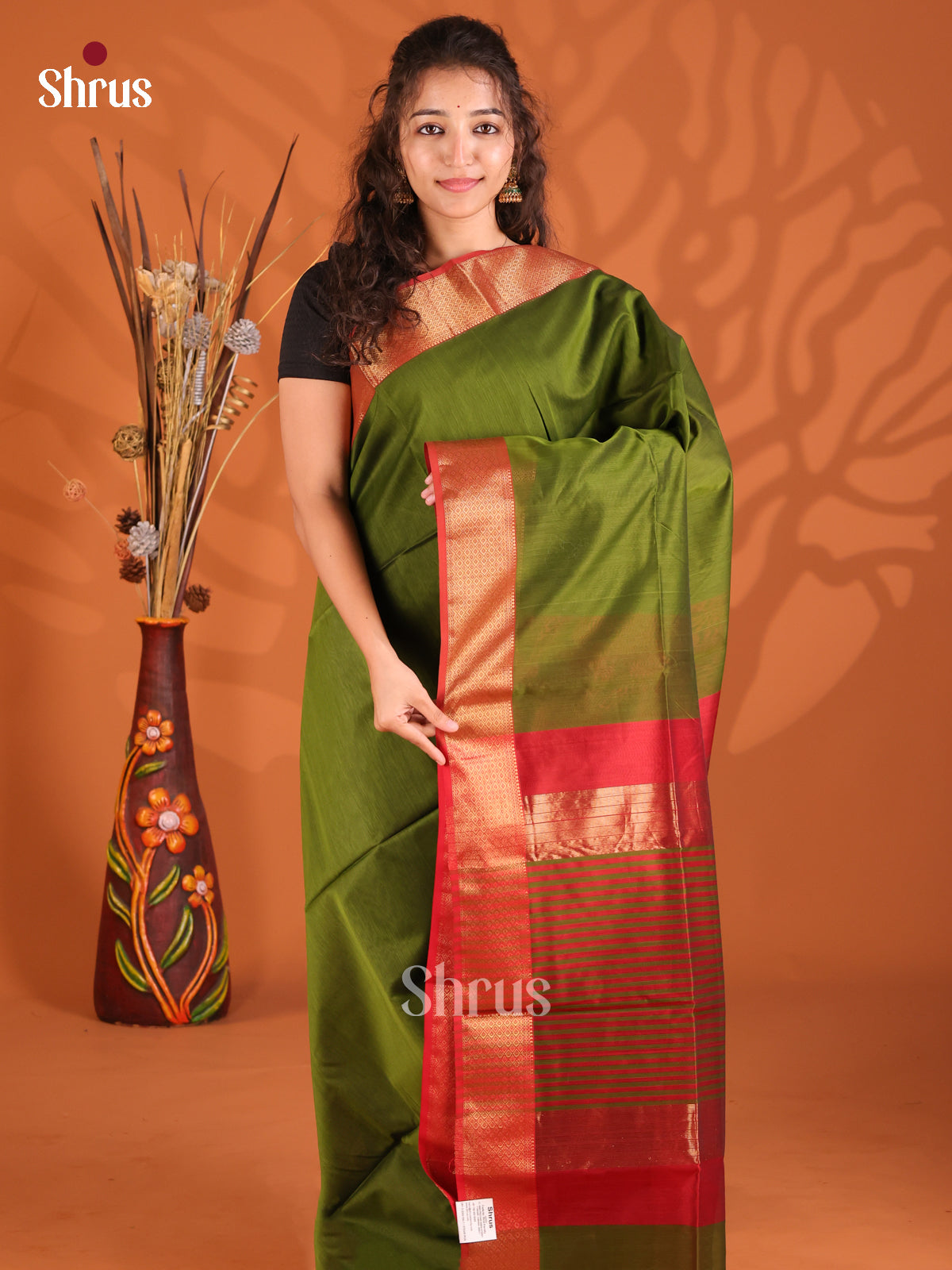 Green & Red- Maheshwari silkcotton Saree - Shop on Shrus.com