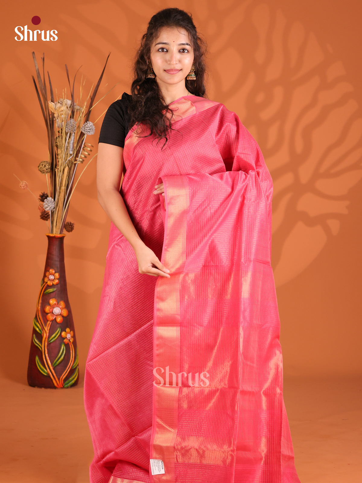 Pink(Single Tone)- Maheshwari silkcotton Saree - Shop on Shrus.com