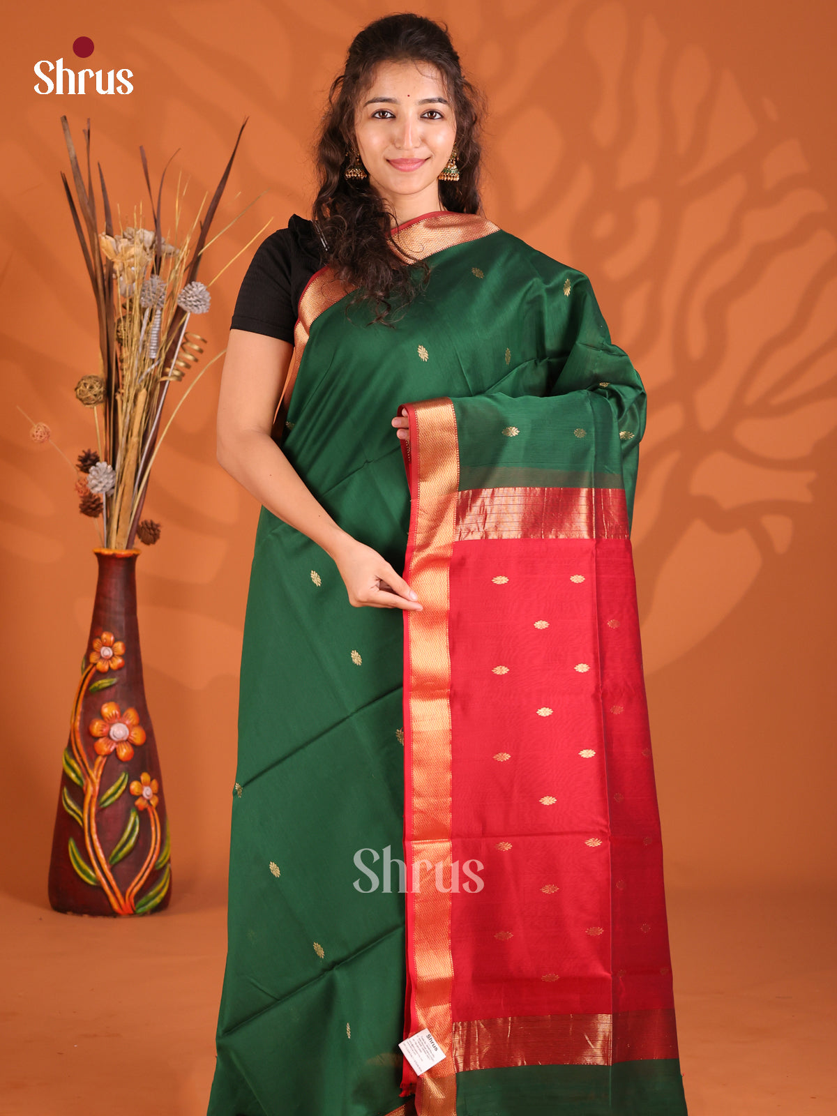 Green & Red - Maheshwari silkcotton Saree