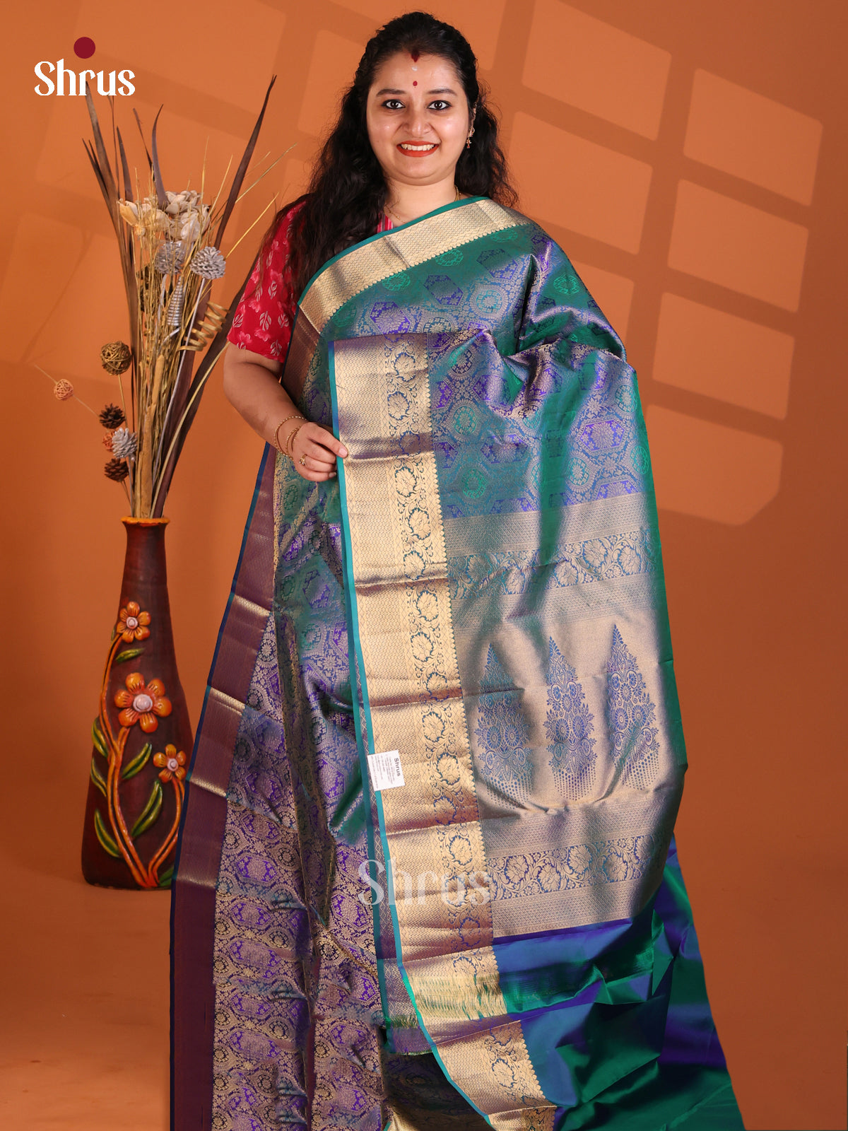 Elegant Blue Kanchipuram silk Saree with zari floral brocade-1
