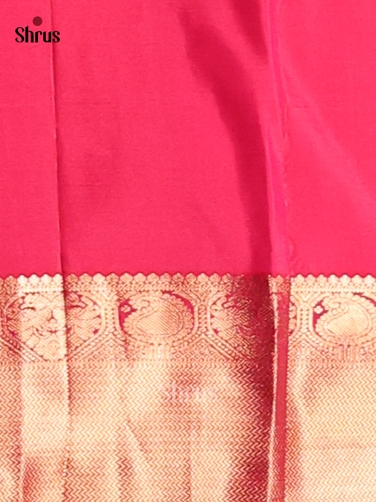 Gorgeous Red Kanchipuram silk Saree with rich zari floral nestling brocade-2