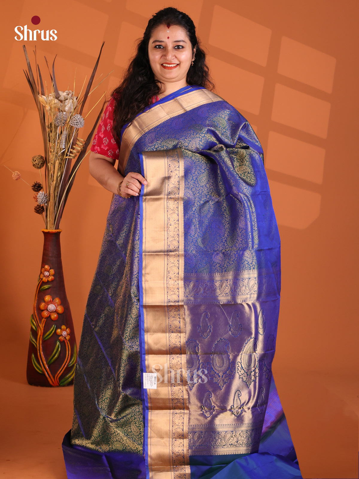 Majesic Blue single tone Kanchipuram silk Saree with floral nestling brocade-1