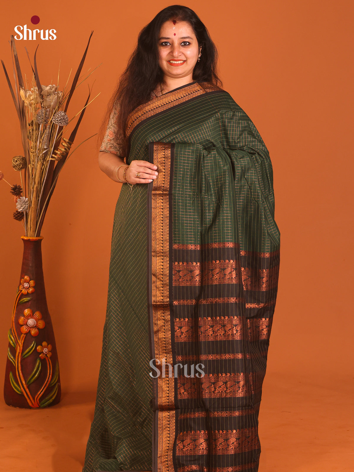Dark Green & Black - Kalyani Cotton Saree - Shop on Shrus.com
