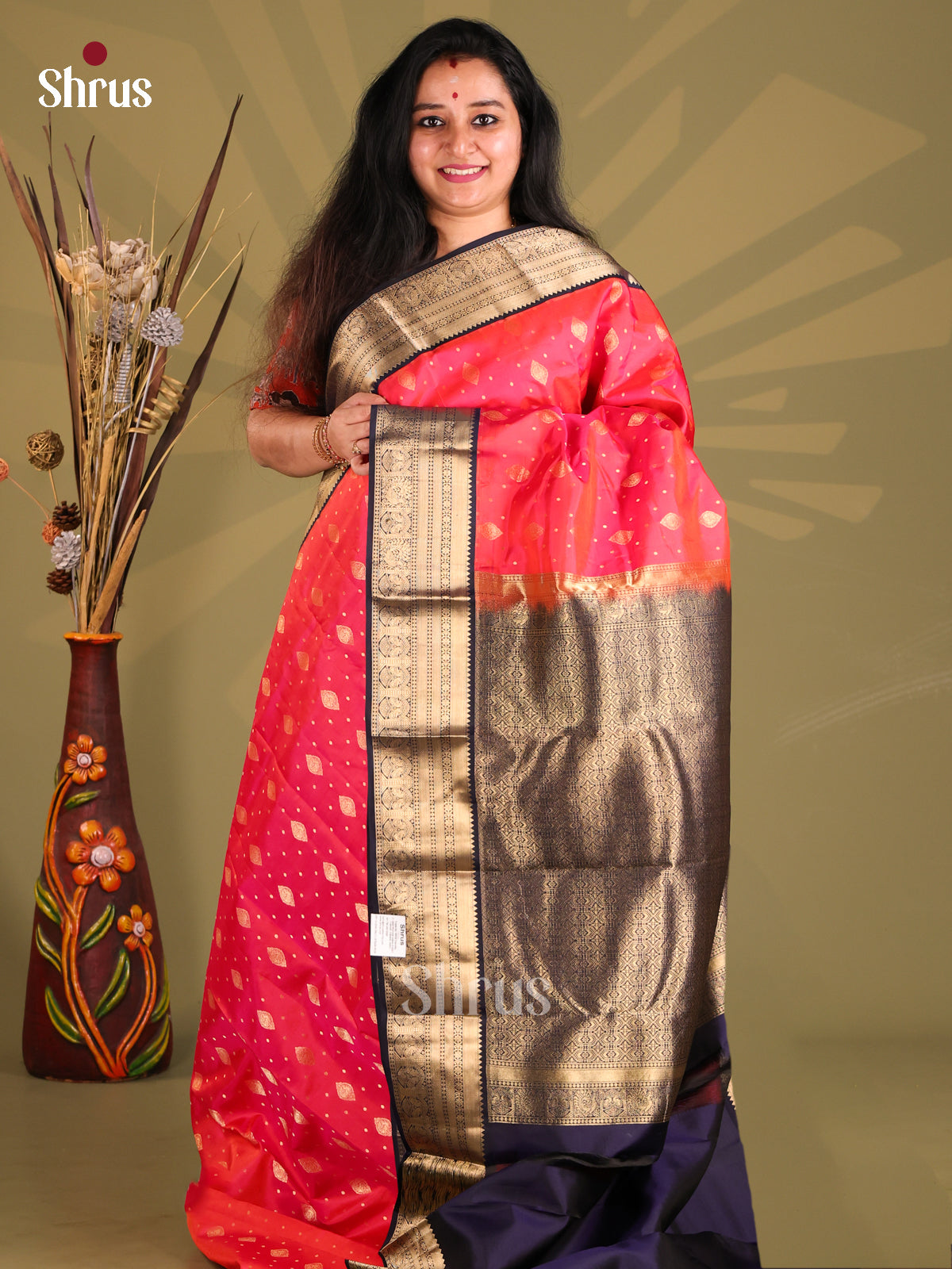 Pretty Orangish Pink Kanchipuram silk Saree with rich blue zari border-1