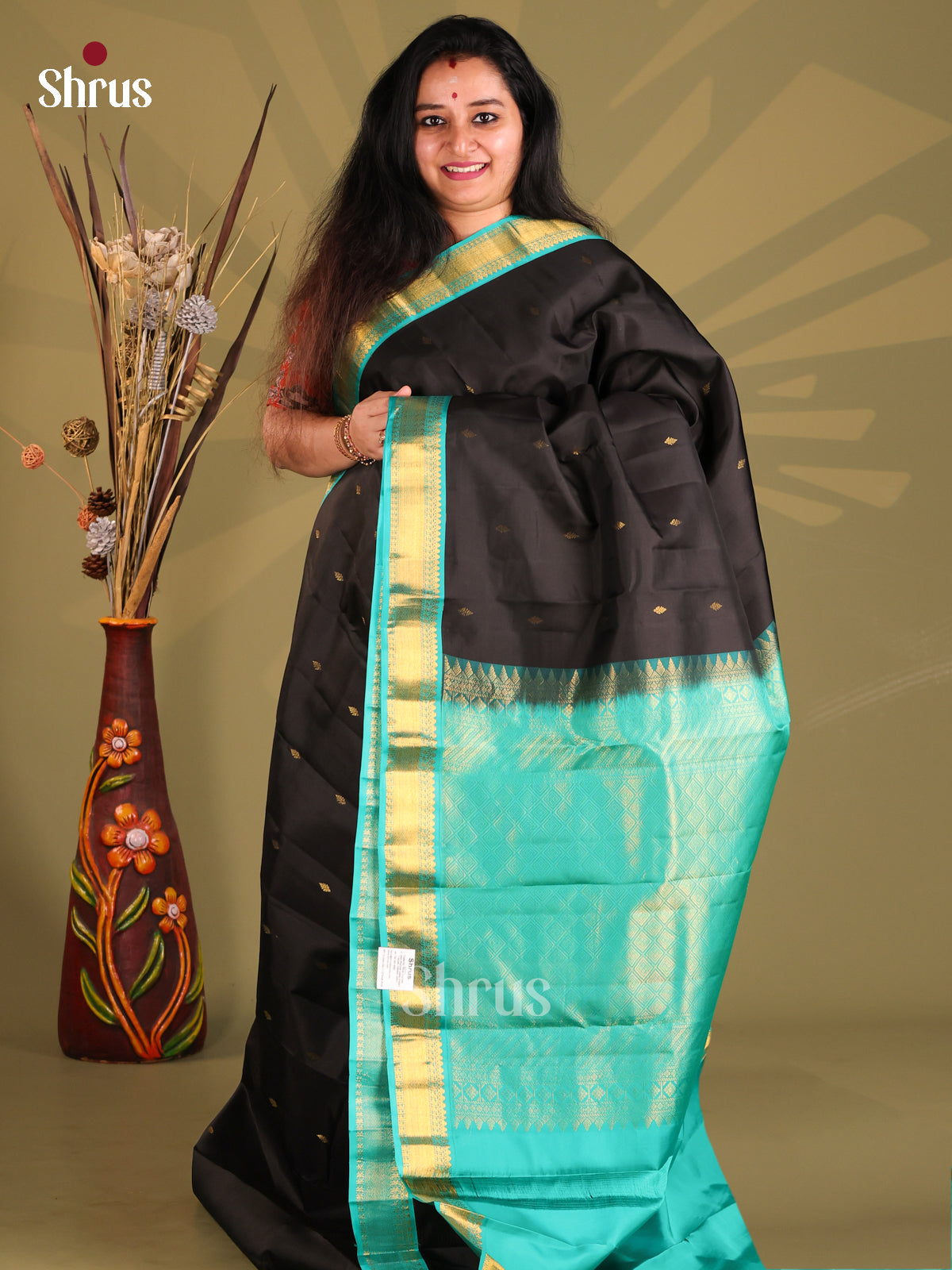 Beautiful Black Kanchipuram silk Saree with contrast Teal zari brocade pallu-1