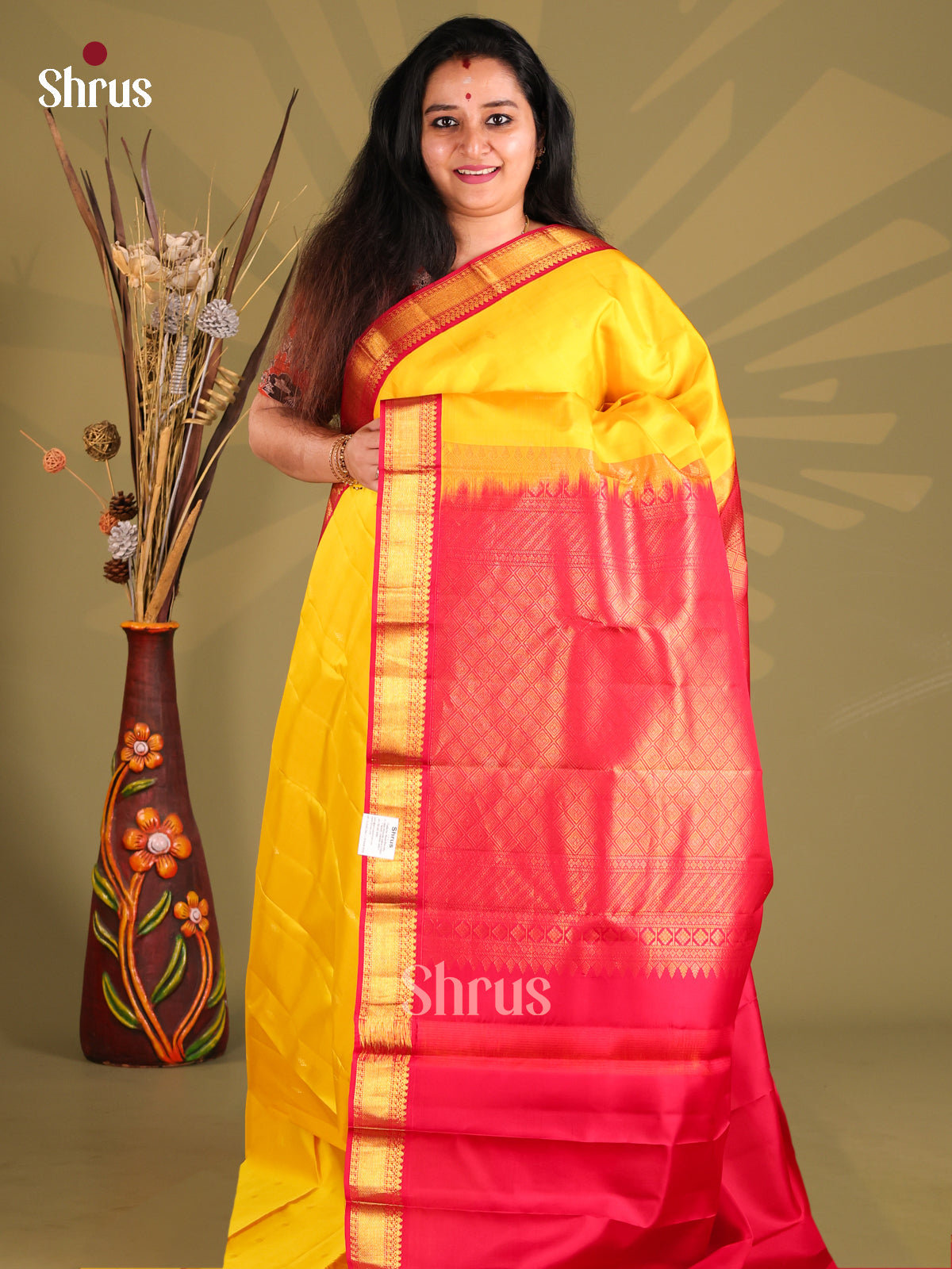Lustrous Yellow Kanchipuram silk Saree with zari buttas-1