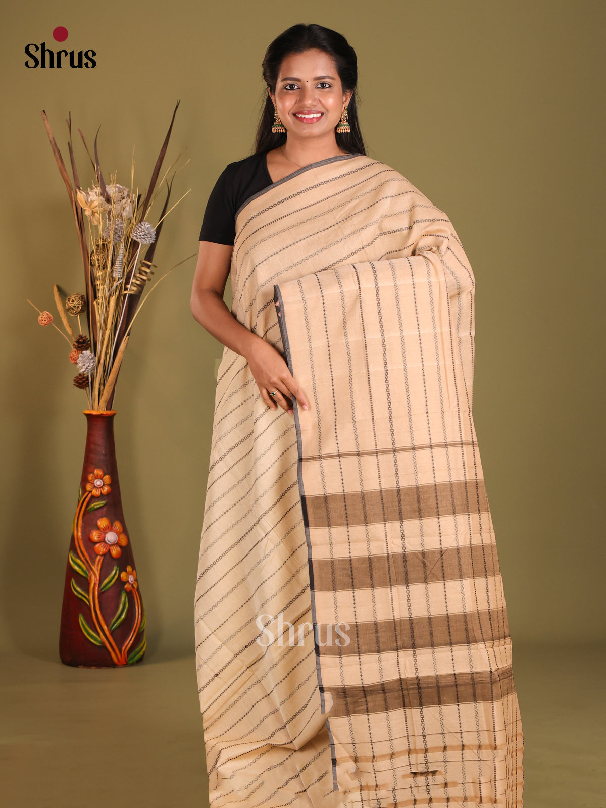 Cream - Narayanpet Cotton Saree
