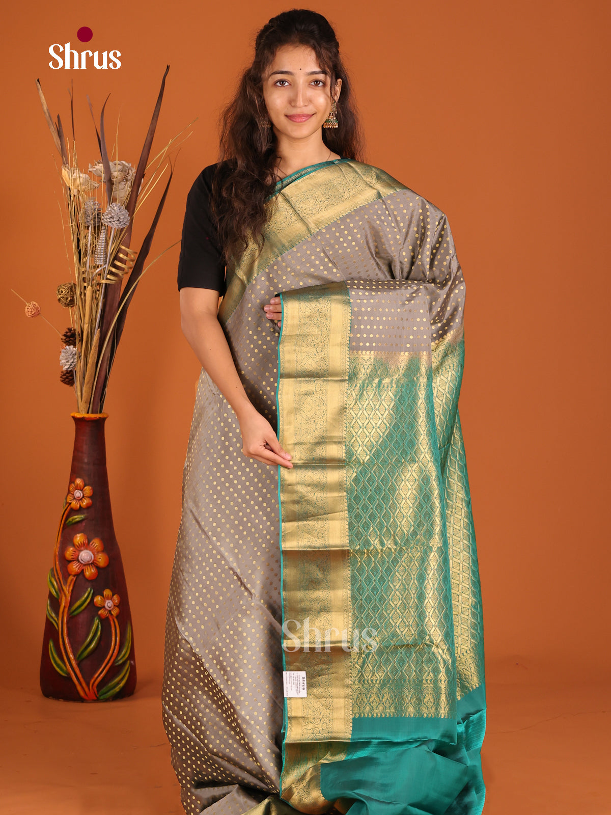 Grey & Green- Kanchipuram-halfpure Saree