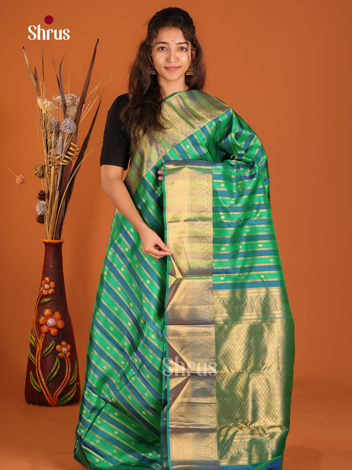 Green & Blue - Kanchipuram-halfpure Saree - Shop on Shrus.com