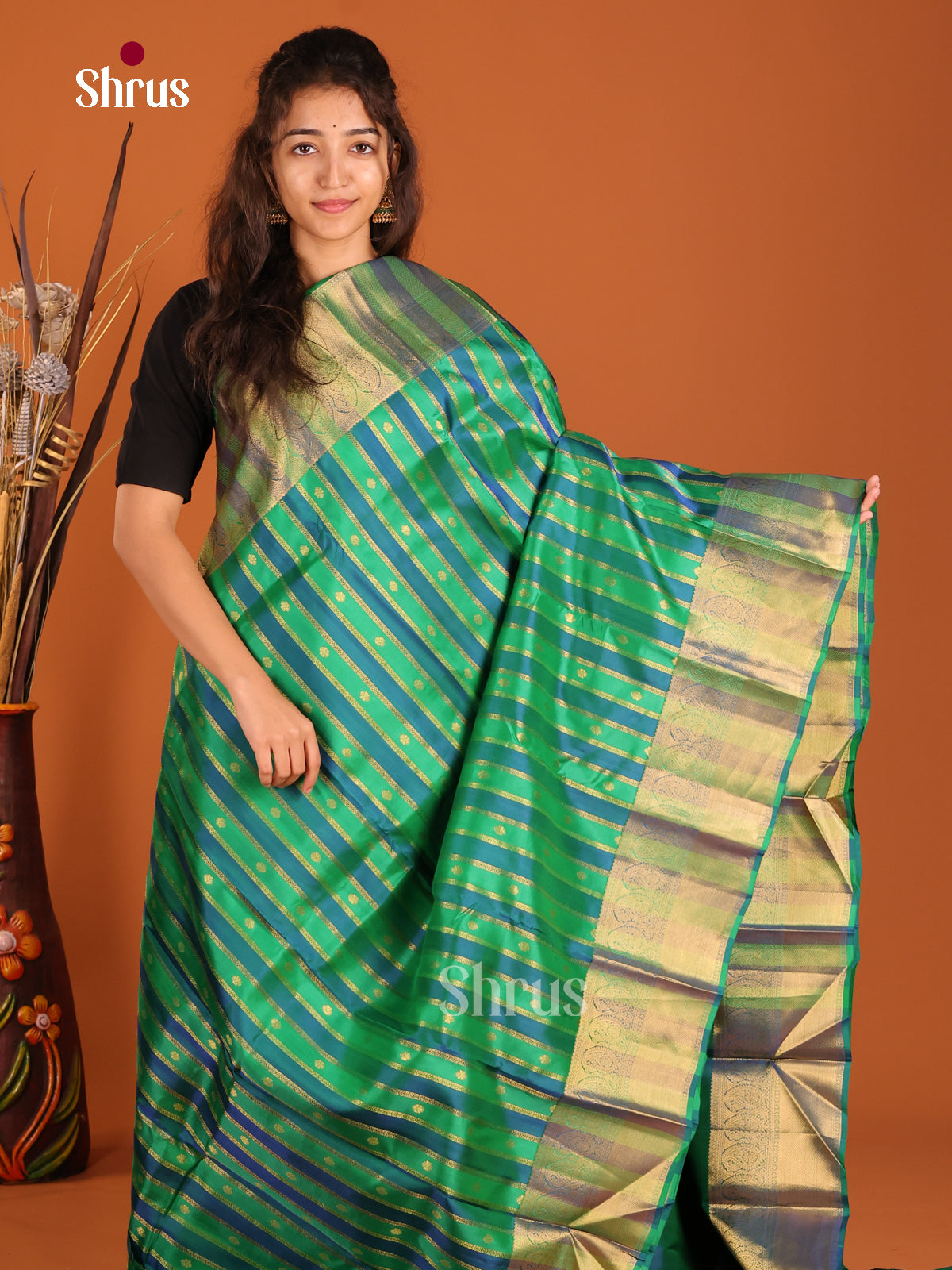 Green & Blue - Kanchipuram-halfpure Saree - Shop on Shrus.com