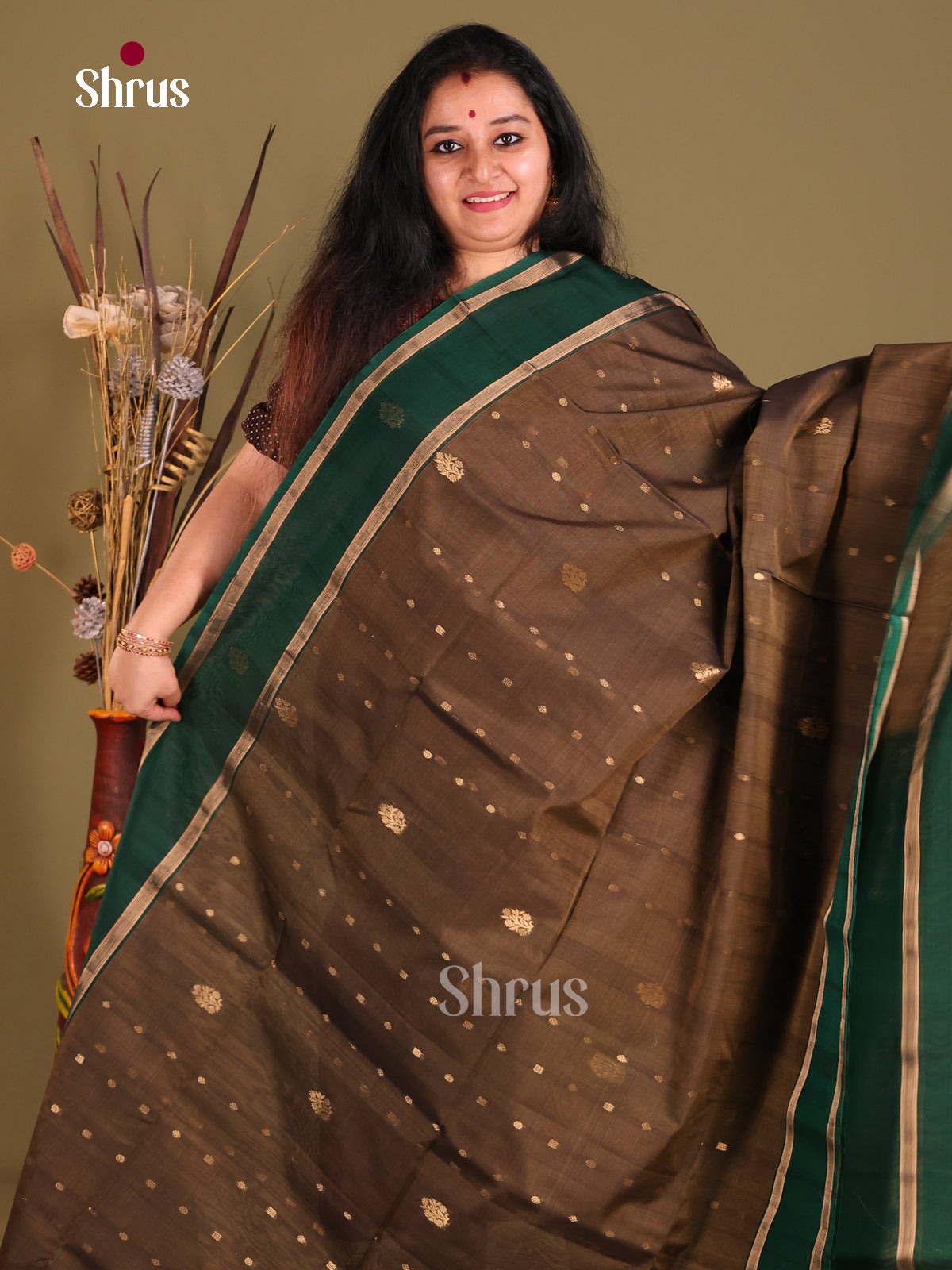 DGS18010 - Silk Cotton Saree - Shop on Shrus.com