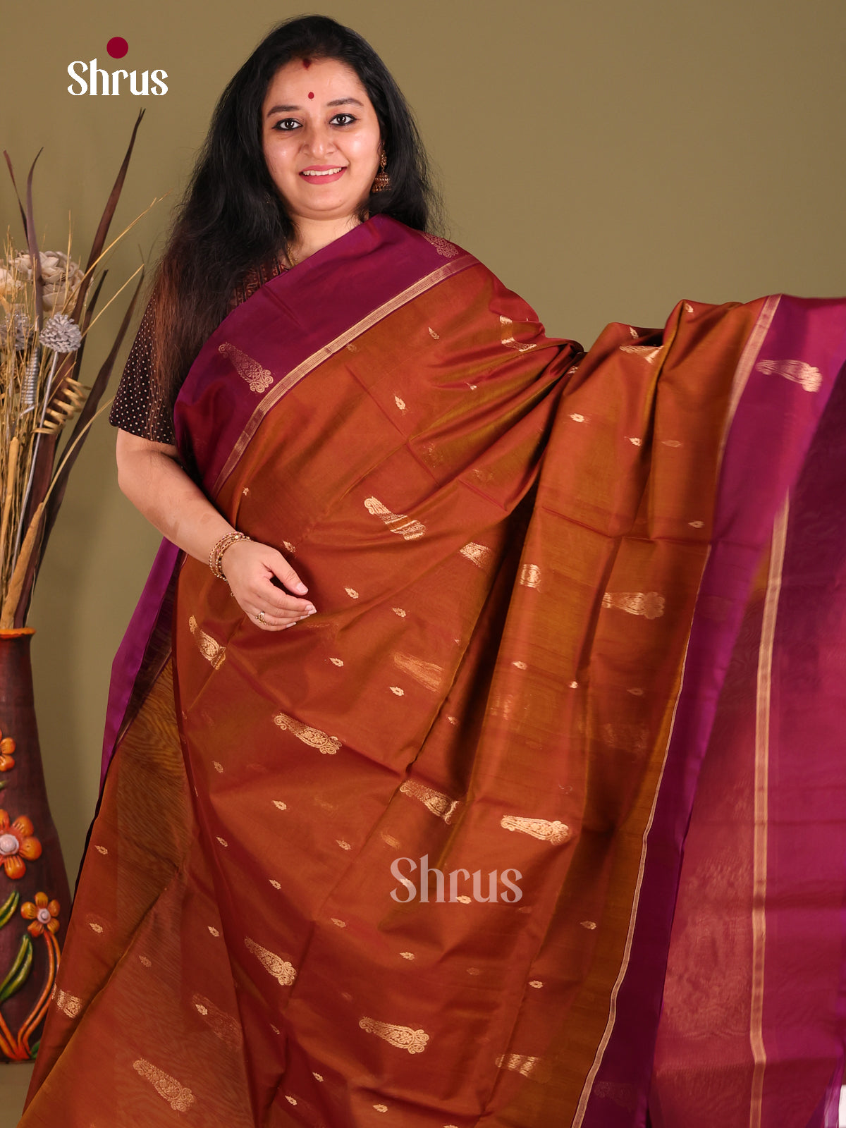 DGS18016 - Silk Cotton Saree - Shop on Shrus.com