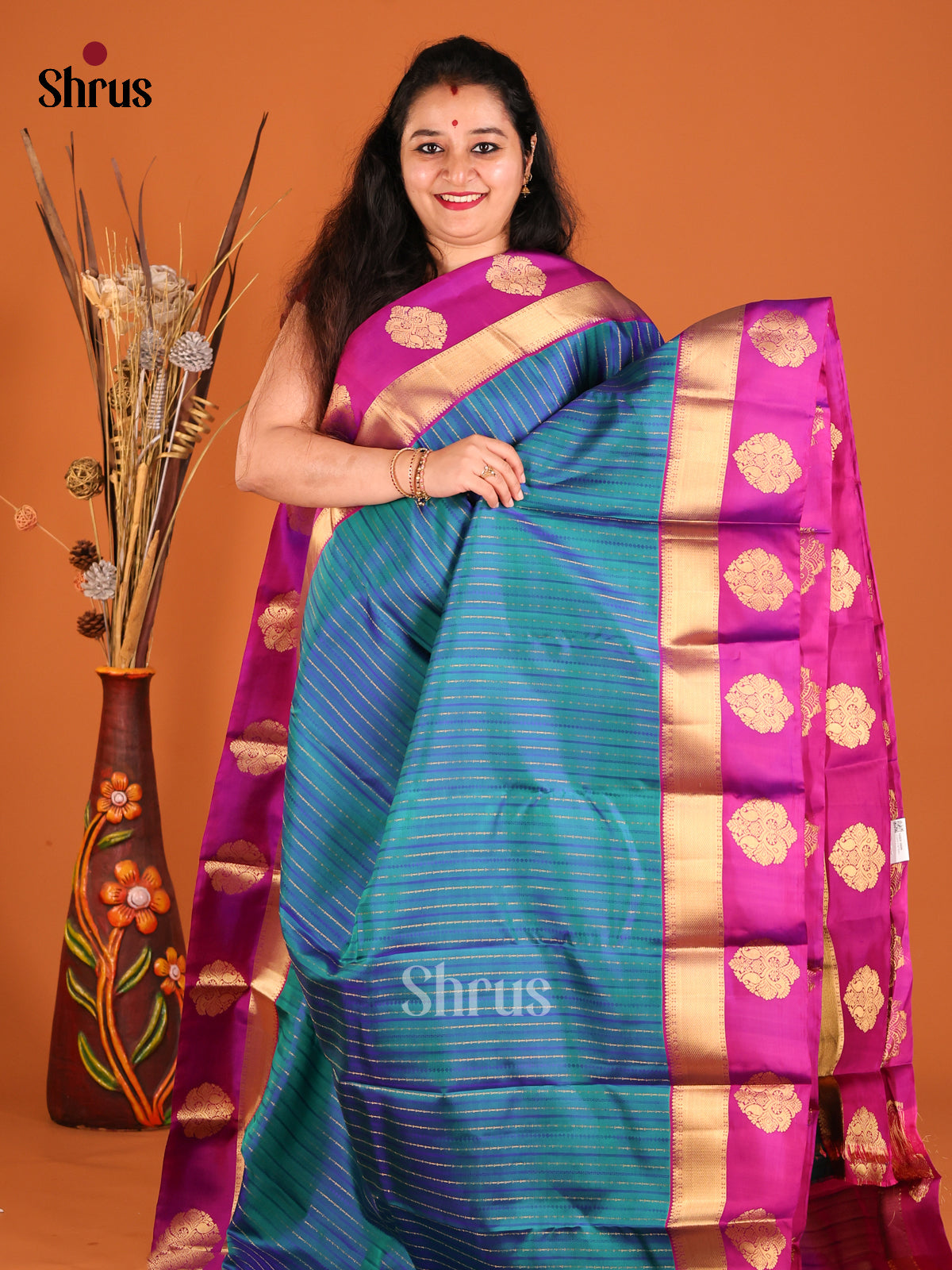 Blue & Purple Kanchipuram silk Saree with rich zari brocade pallu-2