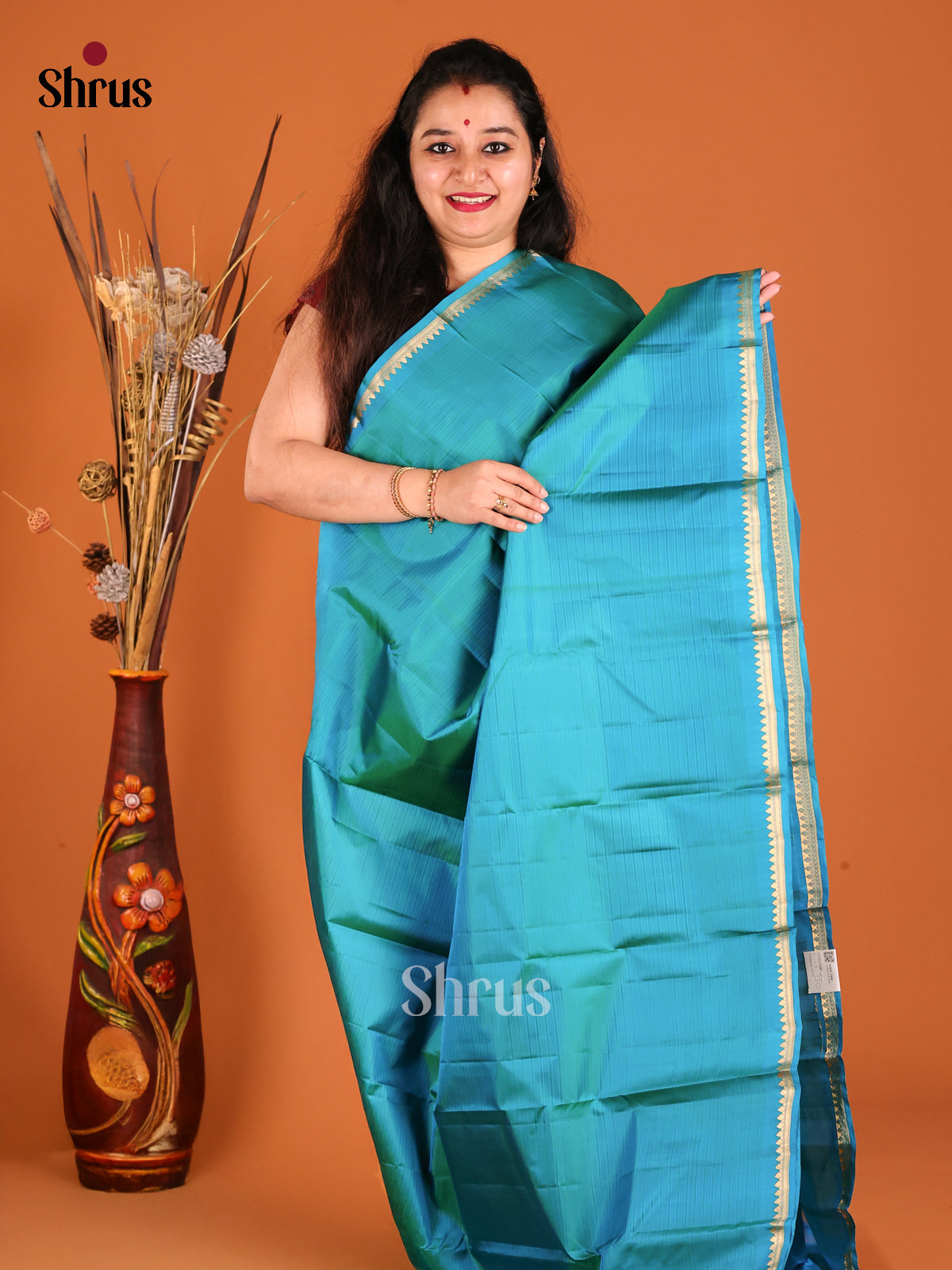 Regal Blue monochrome Kanchipuram silk Saree with zari woven pallu