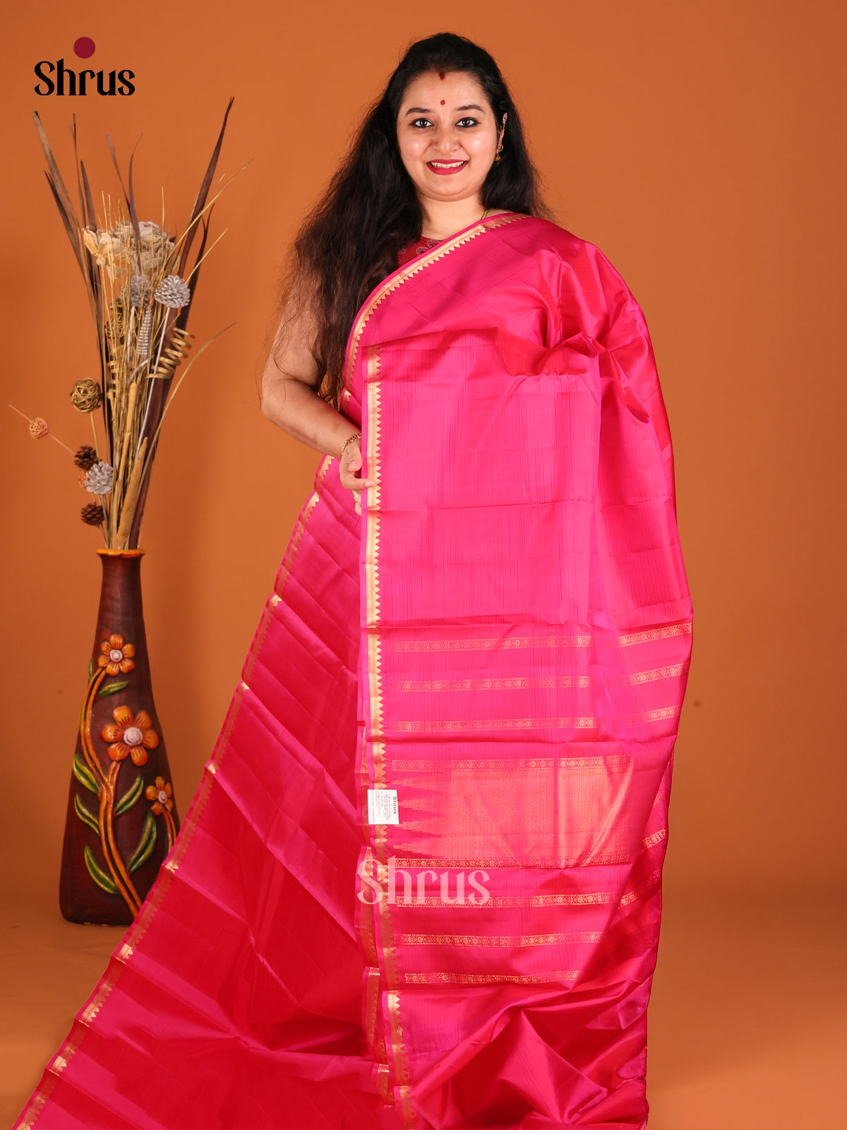 Charming Pink Single Tone Kanchipuram silk Saree with zati striped pallu-1