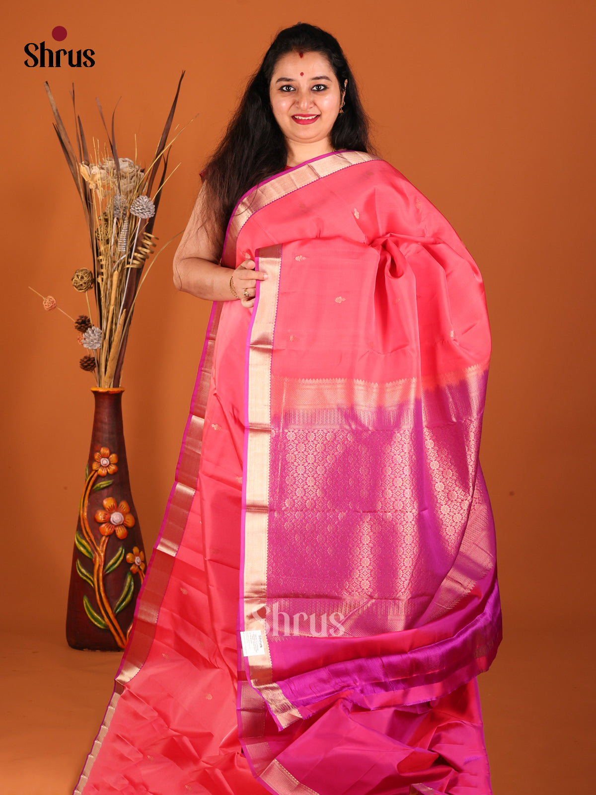 Pink & Majenta Kanchipuram silk Saree with gold zari floral buttas-1