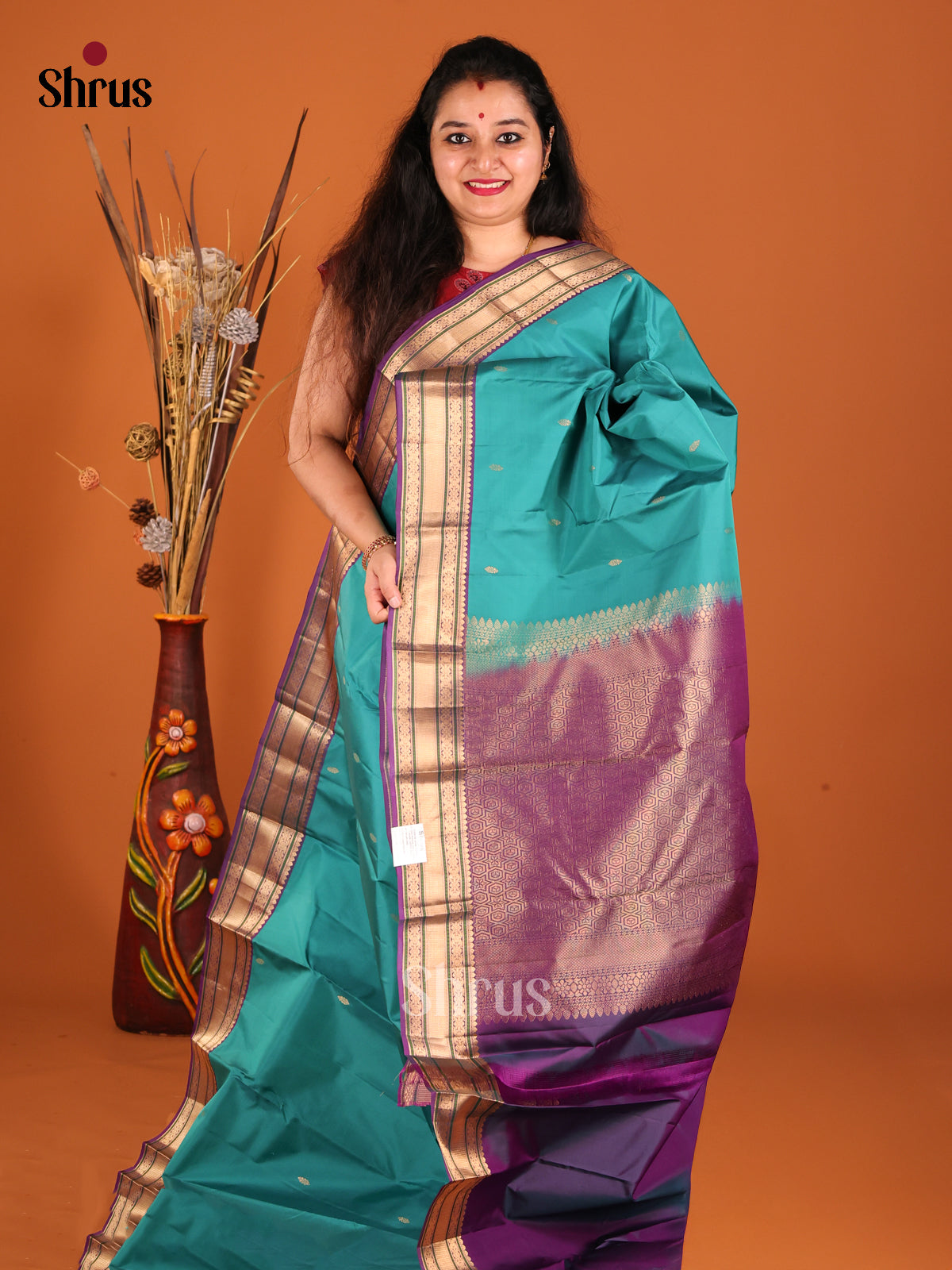 Blue & Violet Kanchipuram silk Saree with contrast zari brocade Pallu-1