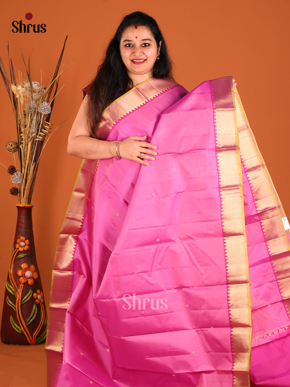 Pink Kanchipuram silk Saree with kaddi zari border-2