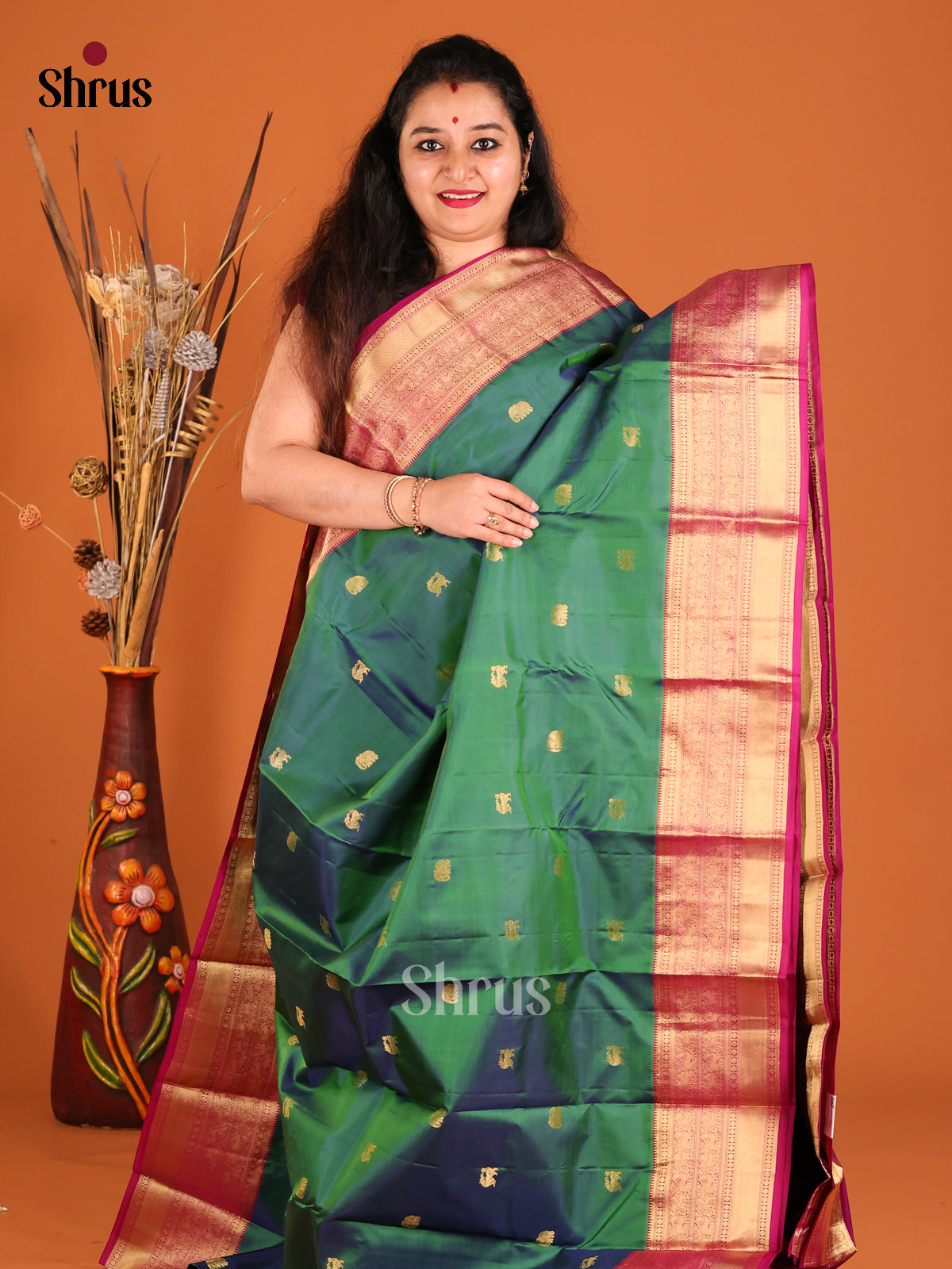 Classy Green & Purple Kanchipuram silk Saree with rich yellis , elephant vines border-2