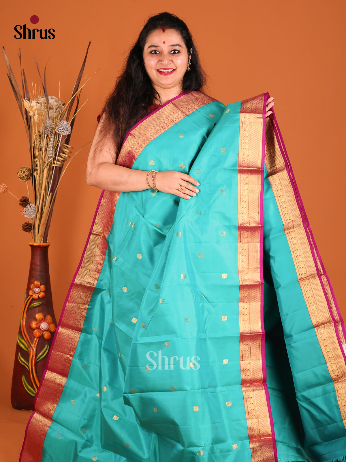 Blue & Purple Kanchipuram silk Saree with peacock buttas zari border-2