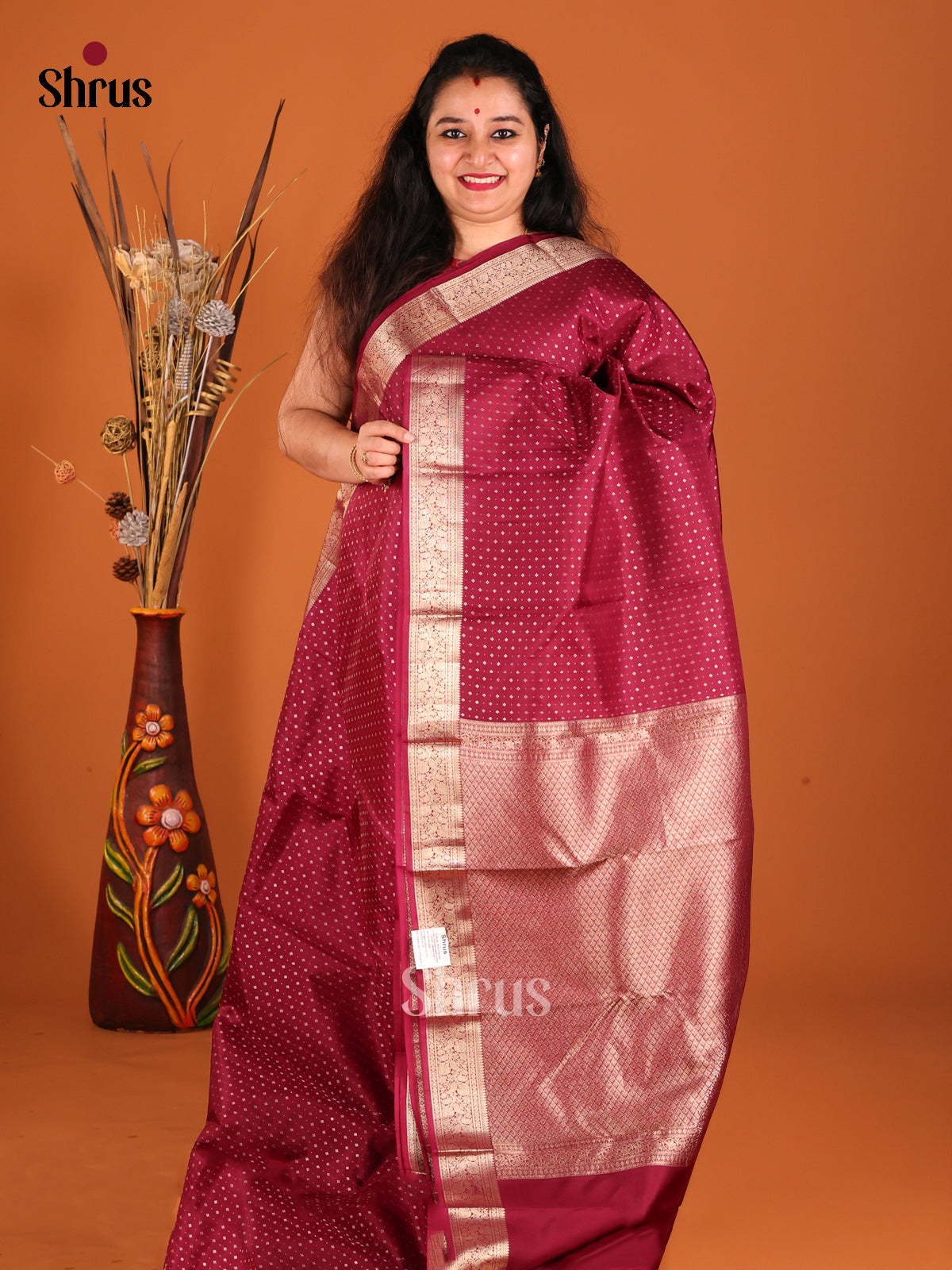 Beautiful Maroon Single Tone Kanchipuram silk Saree with zari dotted buttas