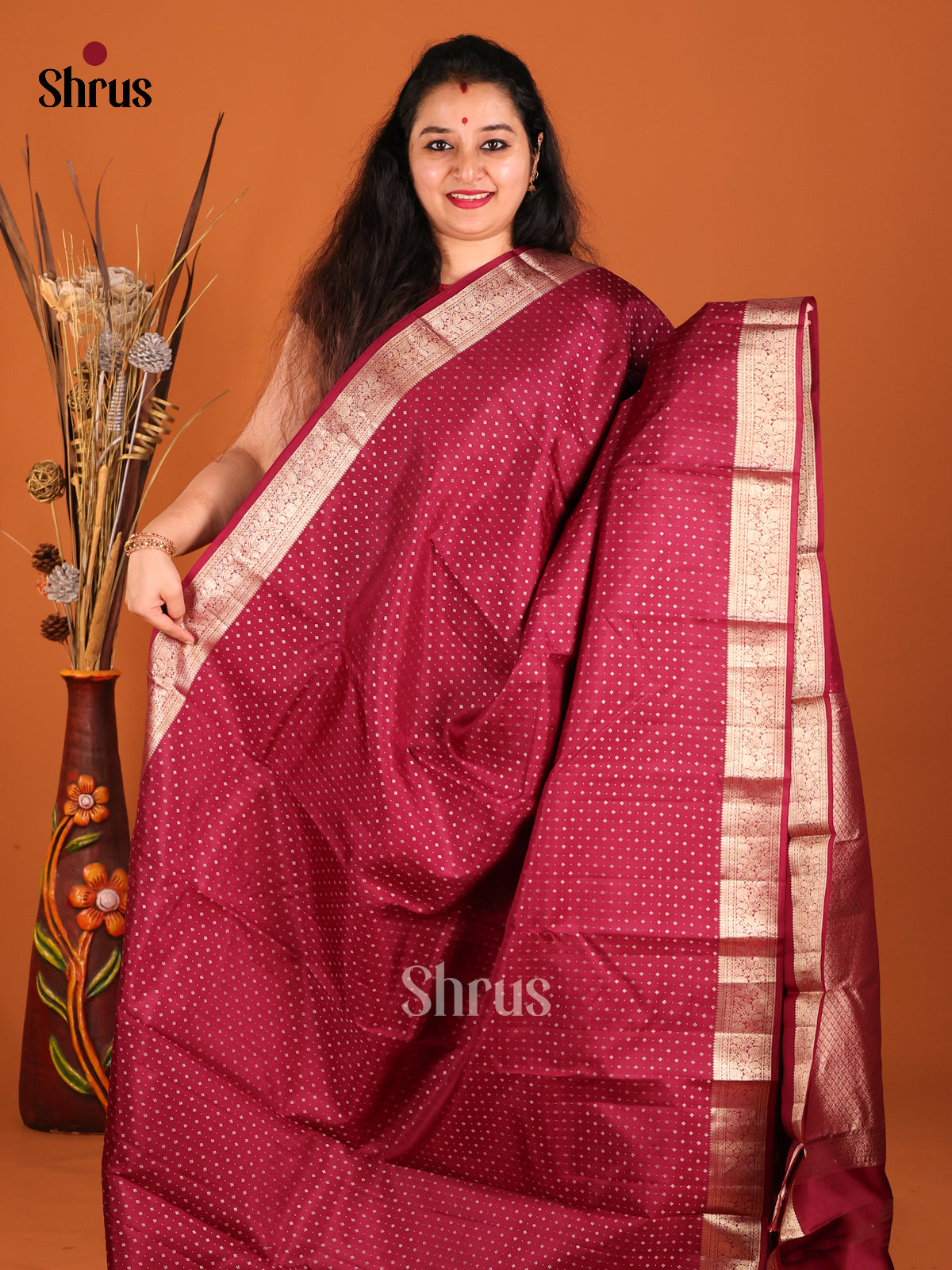 Beautiful Maroon Single Tone Kanchipuram silk Saree with zari dotted buttas