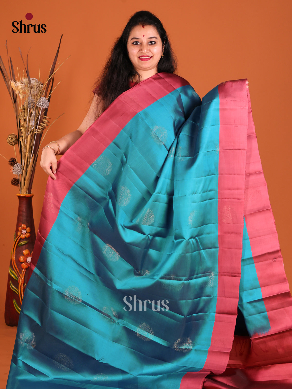 Blue & Maroon Softsilk-halfpure Saree with zari floral motifs 1