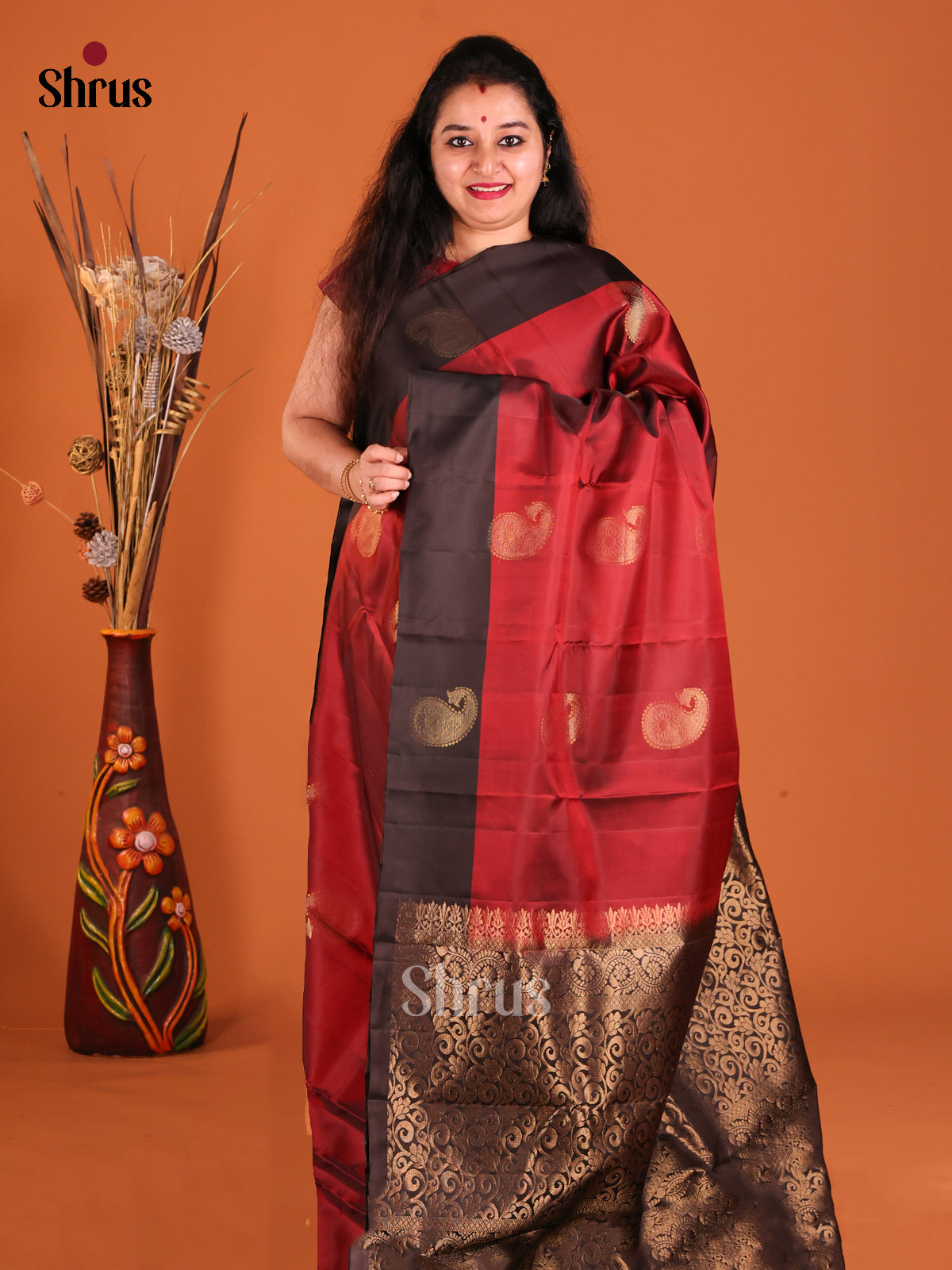 Maroon & Brown Softsilk-halfpure Saree with zari paisleys motifs