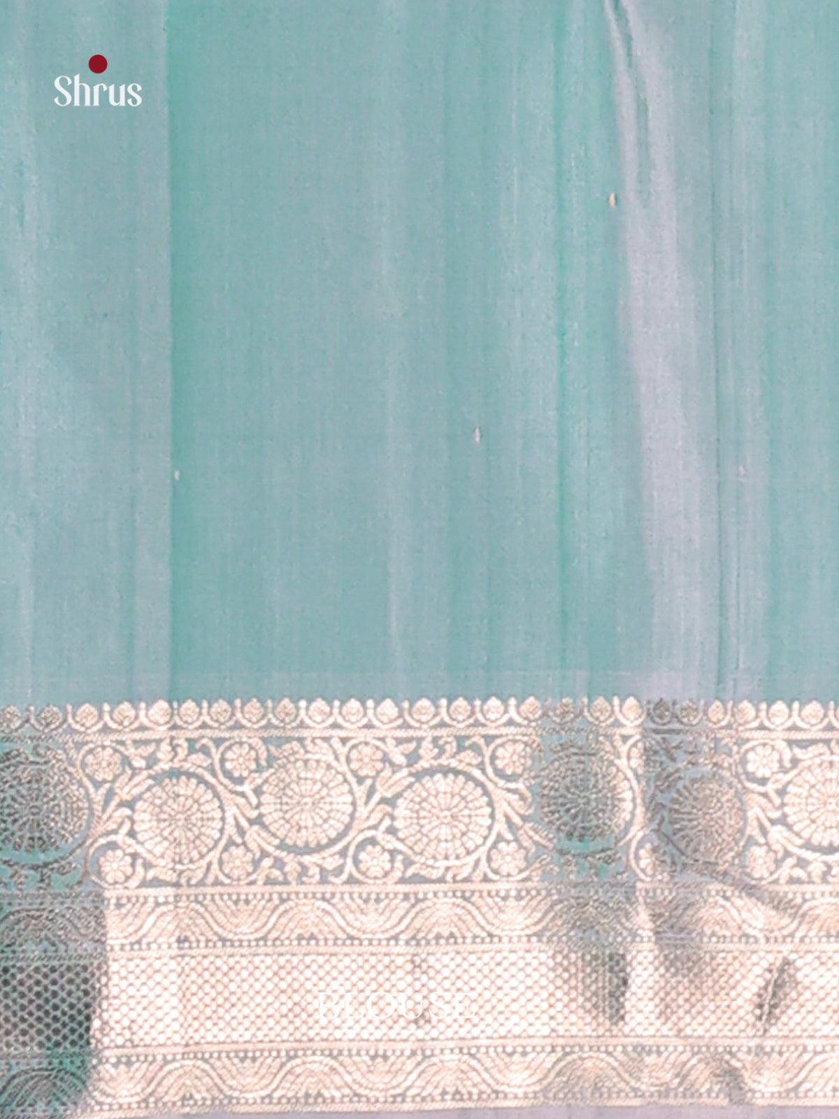 Elegant Green Soft Silk Saree gleams with zari floral buttas-3