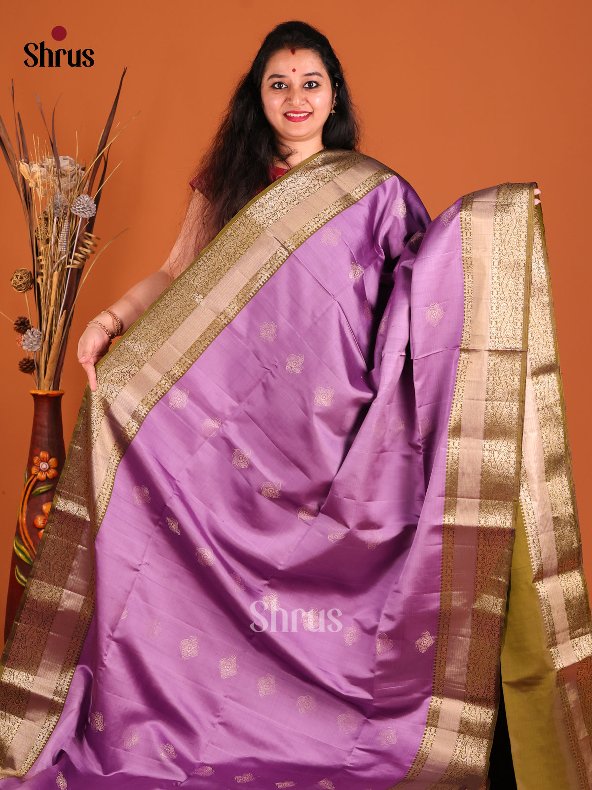 Lavender & Green Soft Silk Saree gleams with zari buttas-2