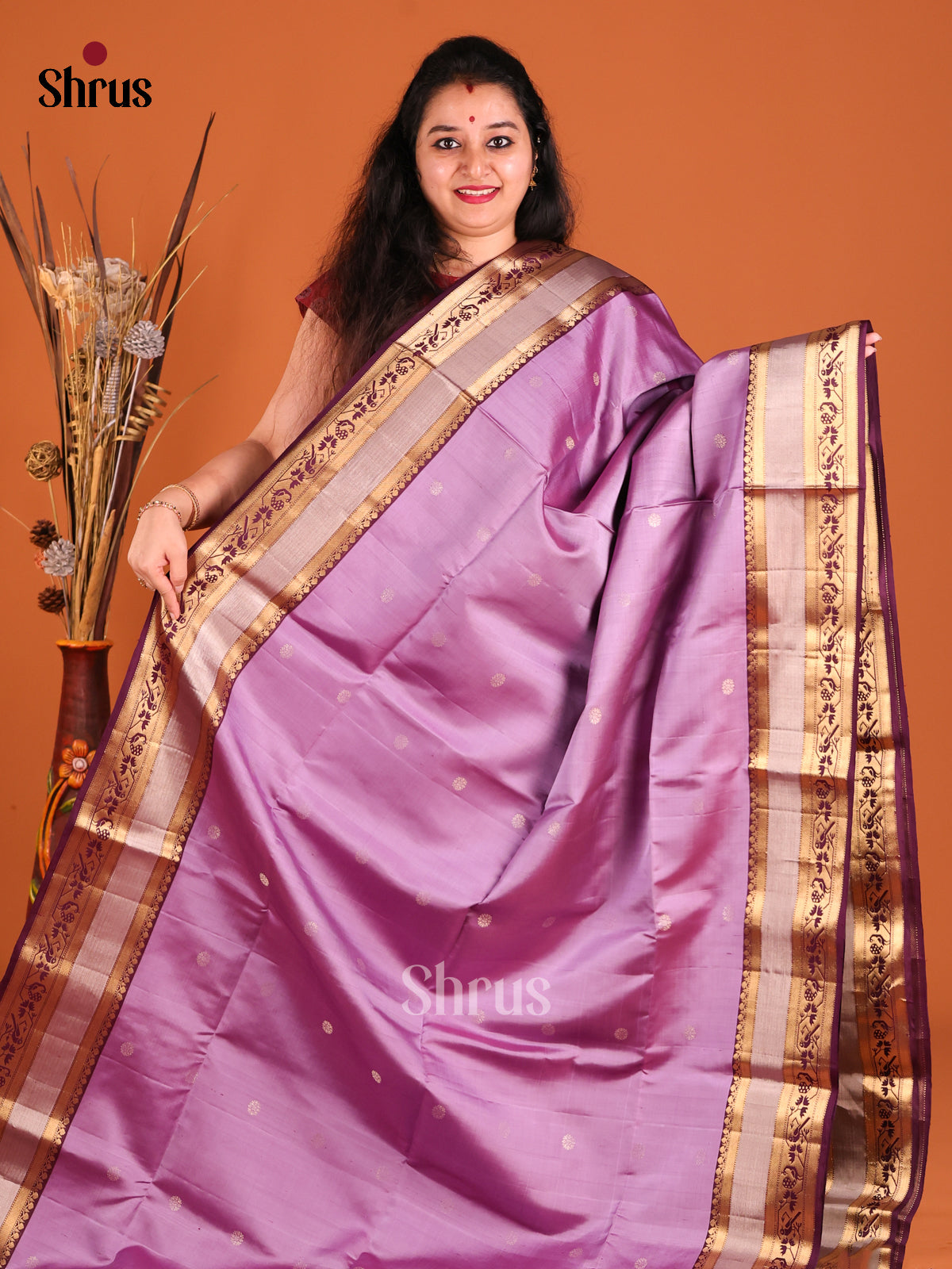 Lavender & Violet Soft Silk Saree with contrast zari border-2