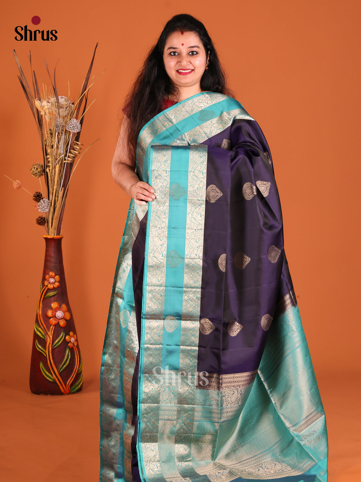 Classy Violet Soft Silk Saree with zari drop motifs and Rettaipet Border