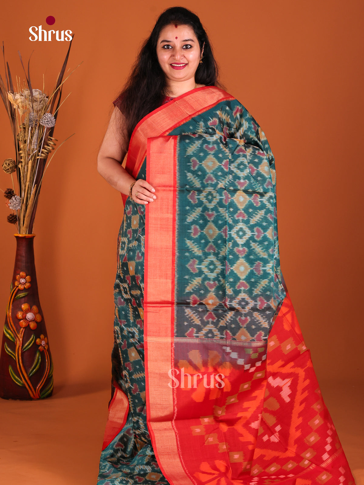 Peacock Green & Red Pochampally ikkat silk cotton Saree