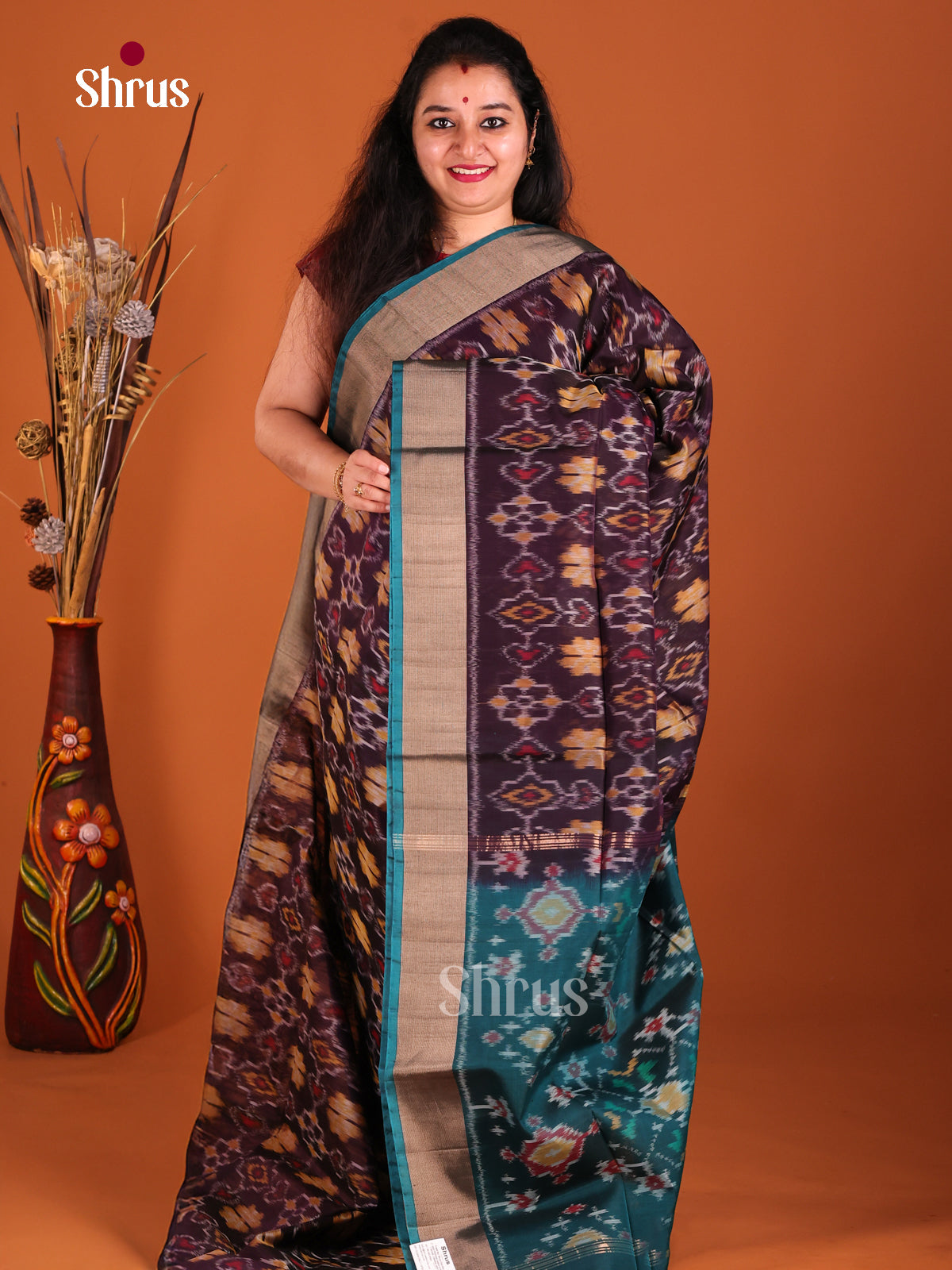 Brown & Peacock Green- Pochampally sico Saree