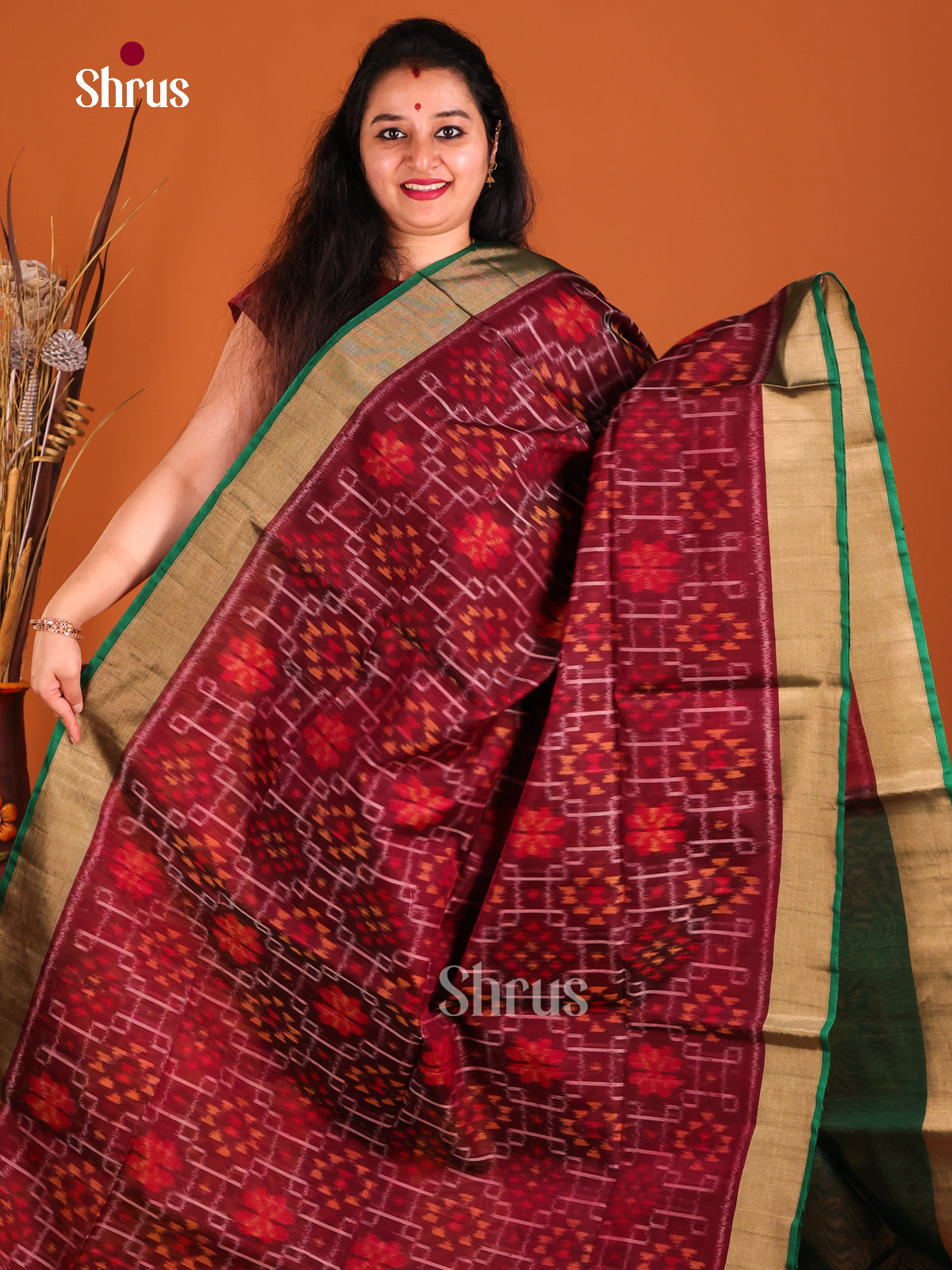 Maroon & Green - Pochampally ikkat silk cotton Saree -1