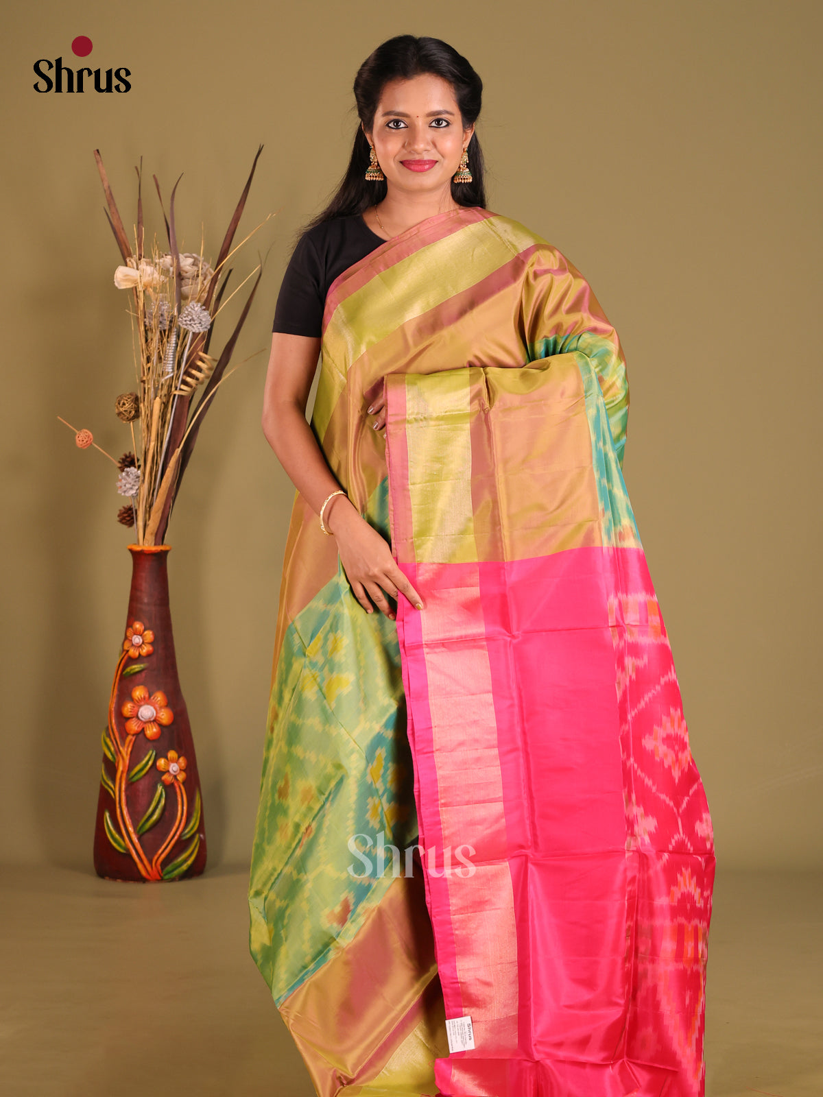 Green & Pink - Semi uppada Saree
