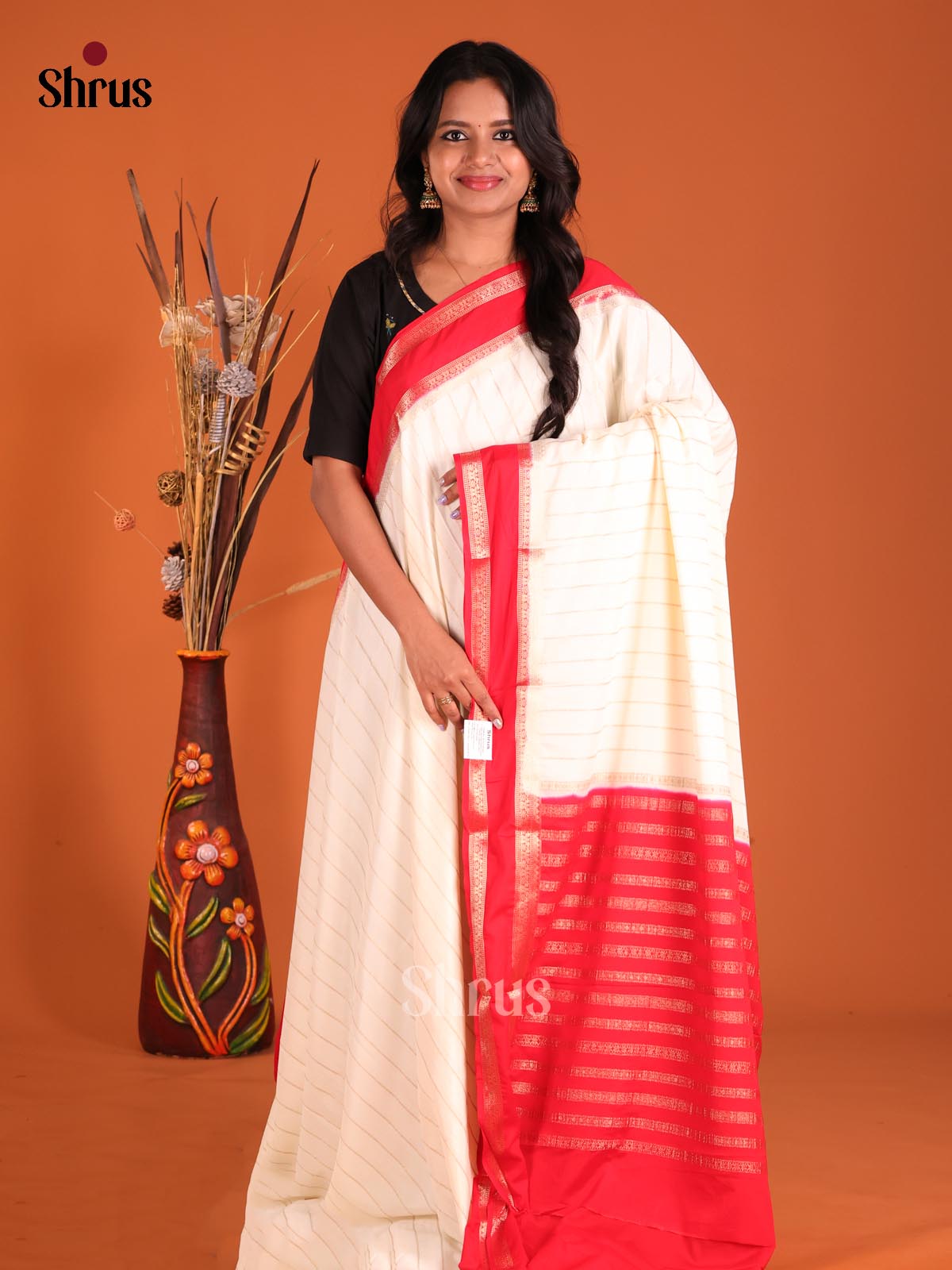 Cream & Red- Mysoresilk-halfpure Saree