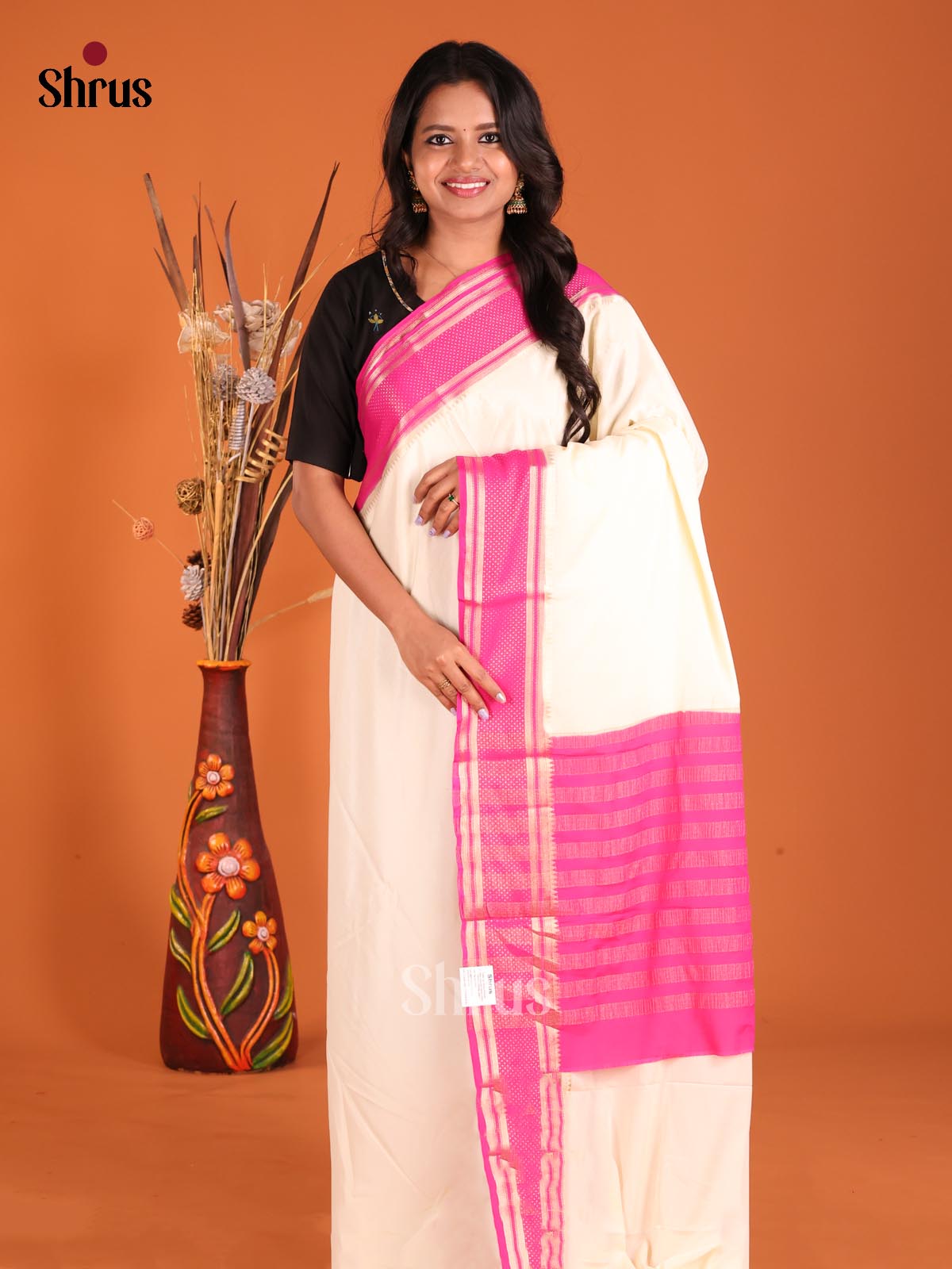 Cream & Pink - Mysoresilk-halfpure Saree
