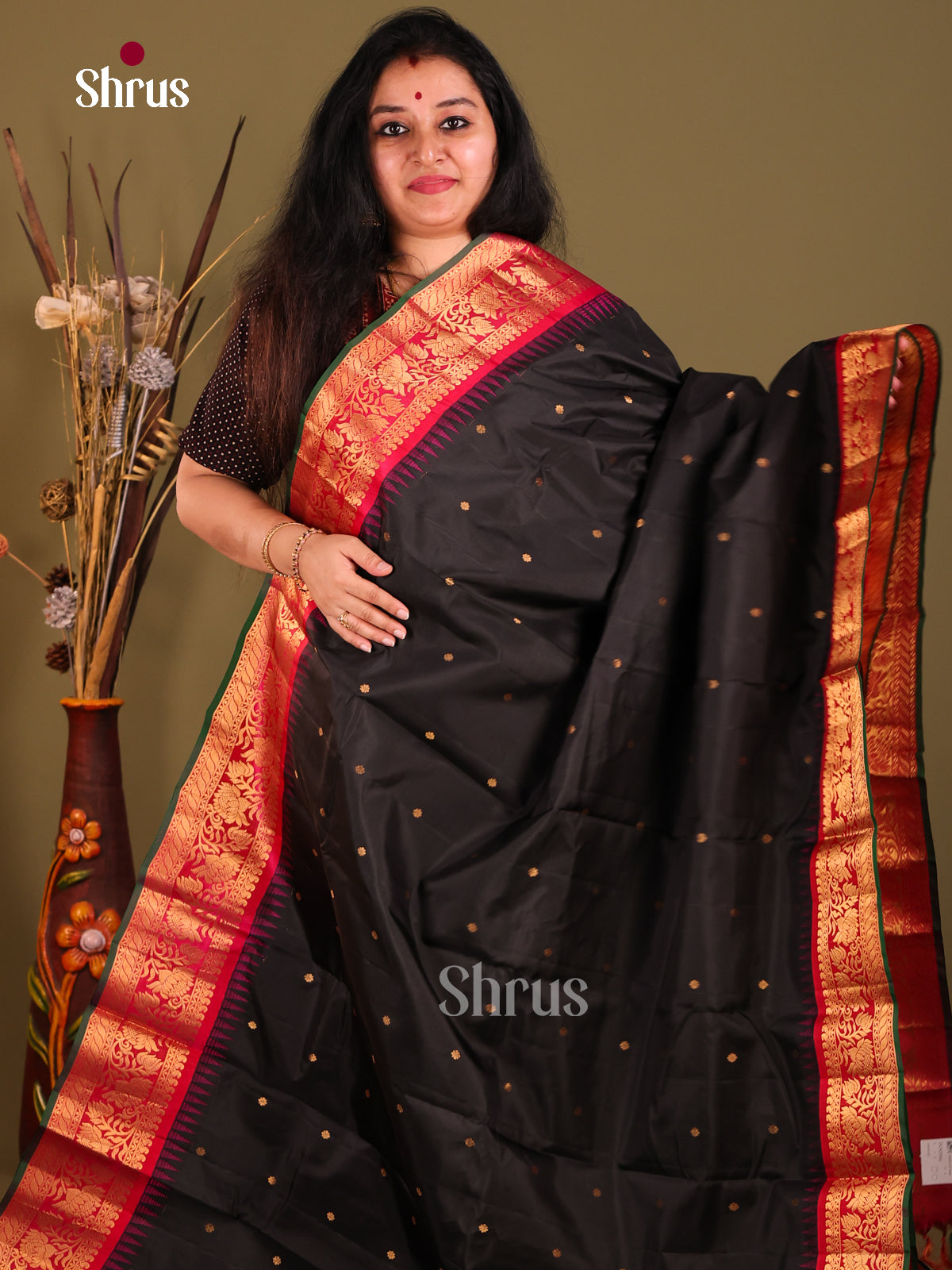 Stunning Black Gadwal silk Saree with Gold Buttas & rich Red zari border - Shop on Shrus.com