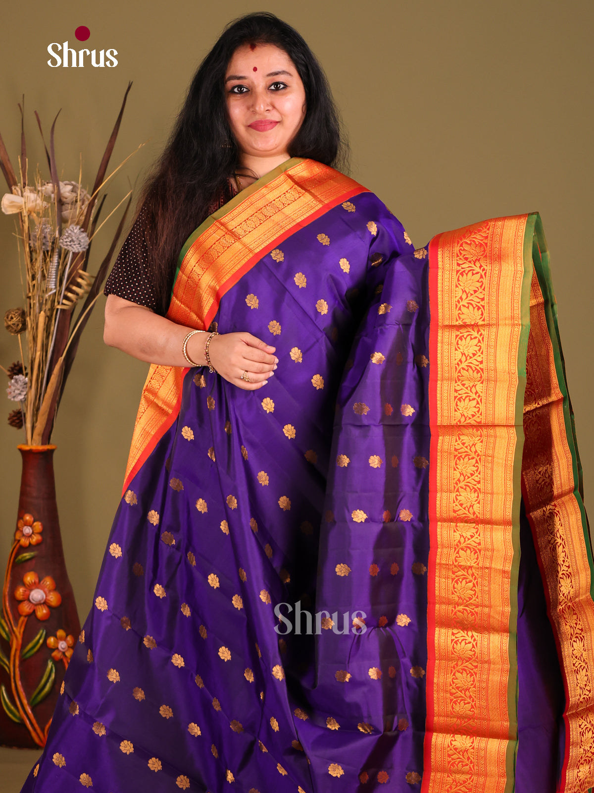 Majestic Dark Blue Gadwal Silk Saree with ZAri Buttas & Red Brocade Pallu-1
