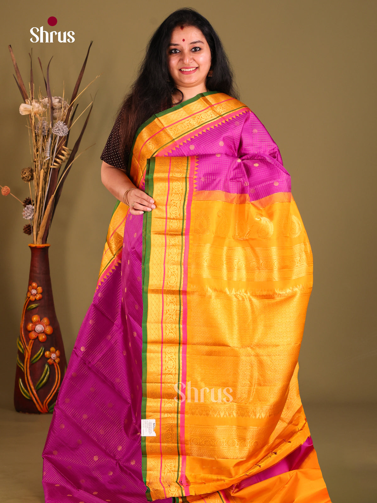 Luxurious Magenta Gadwal Silk Saree with Rich Mustard Brocade Pallu