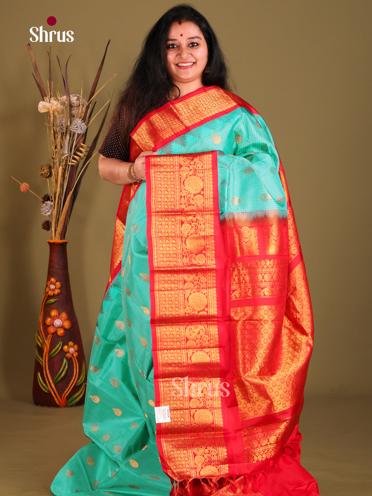 Chic Teal Green Gadwal silk Saree with Checks, Golde Buttas & Red zari brocade pallu