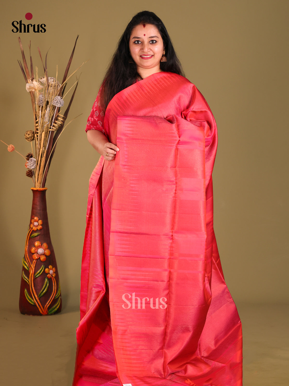Charming Pink single Tone Soft Silk Saree with zari strapes